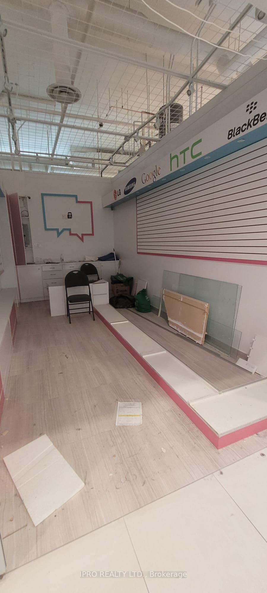 #44 - 7181 Yonge Street Property Photo 6
