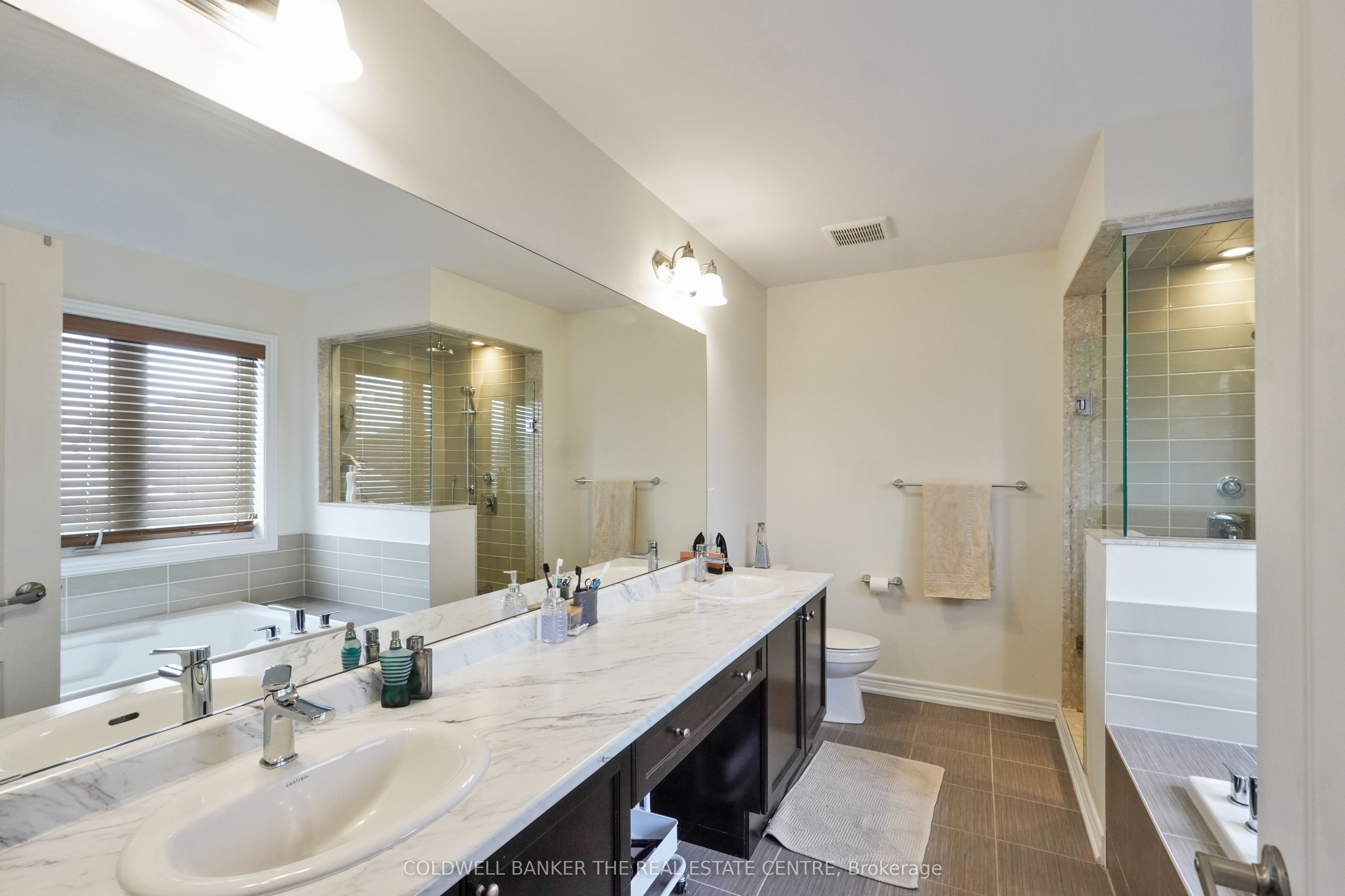 640 Clifford Perry Pl Property Photo 19