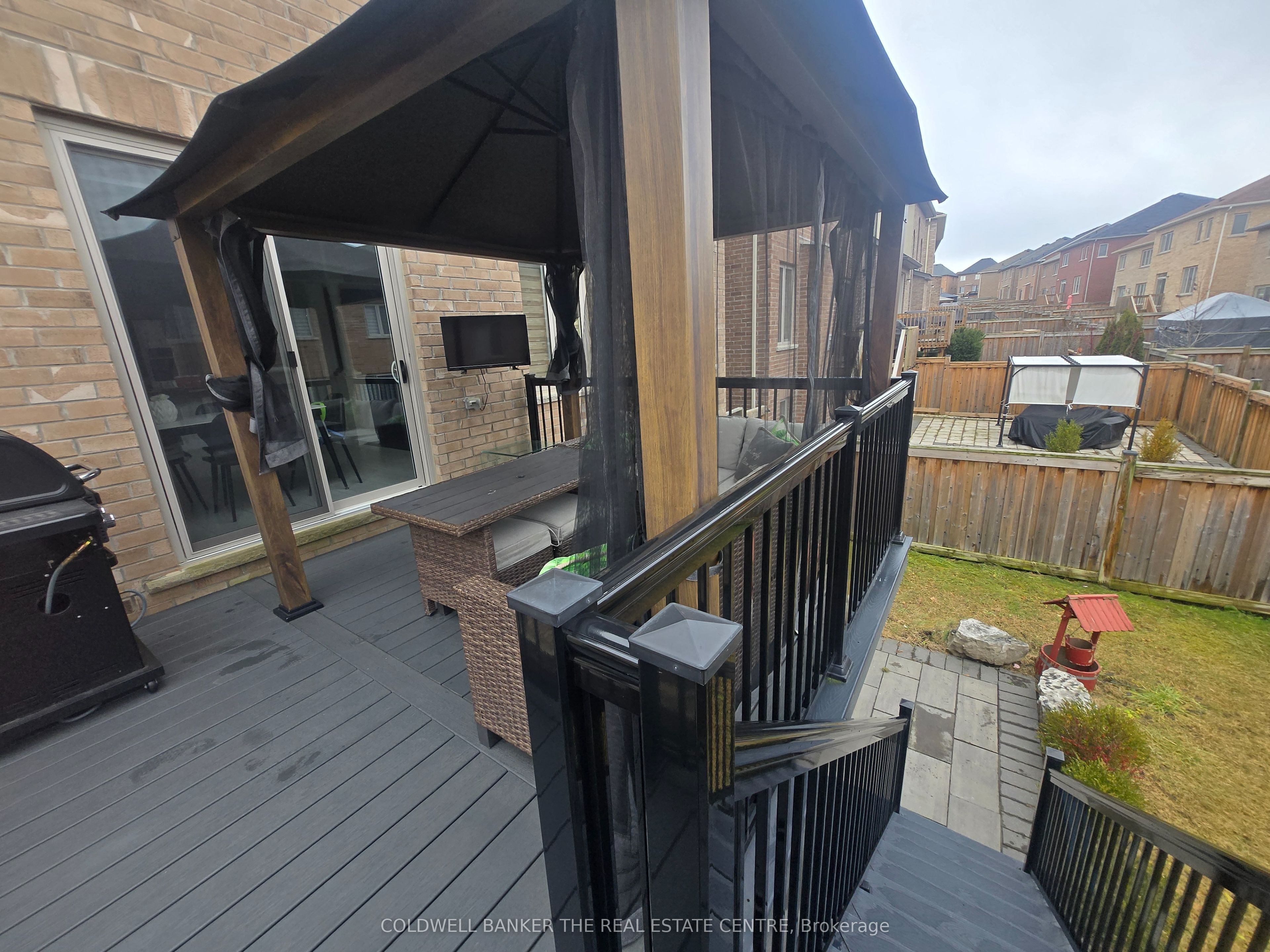 640 Clifford Perry Pl Property Photo 33