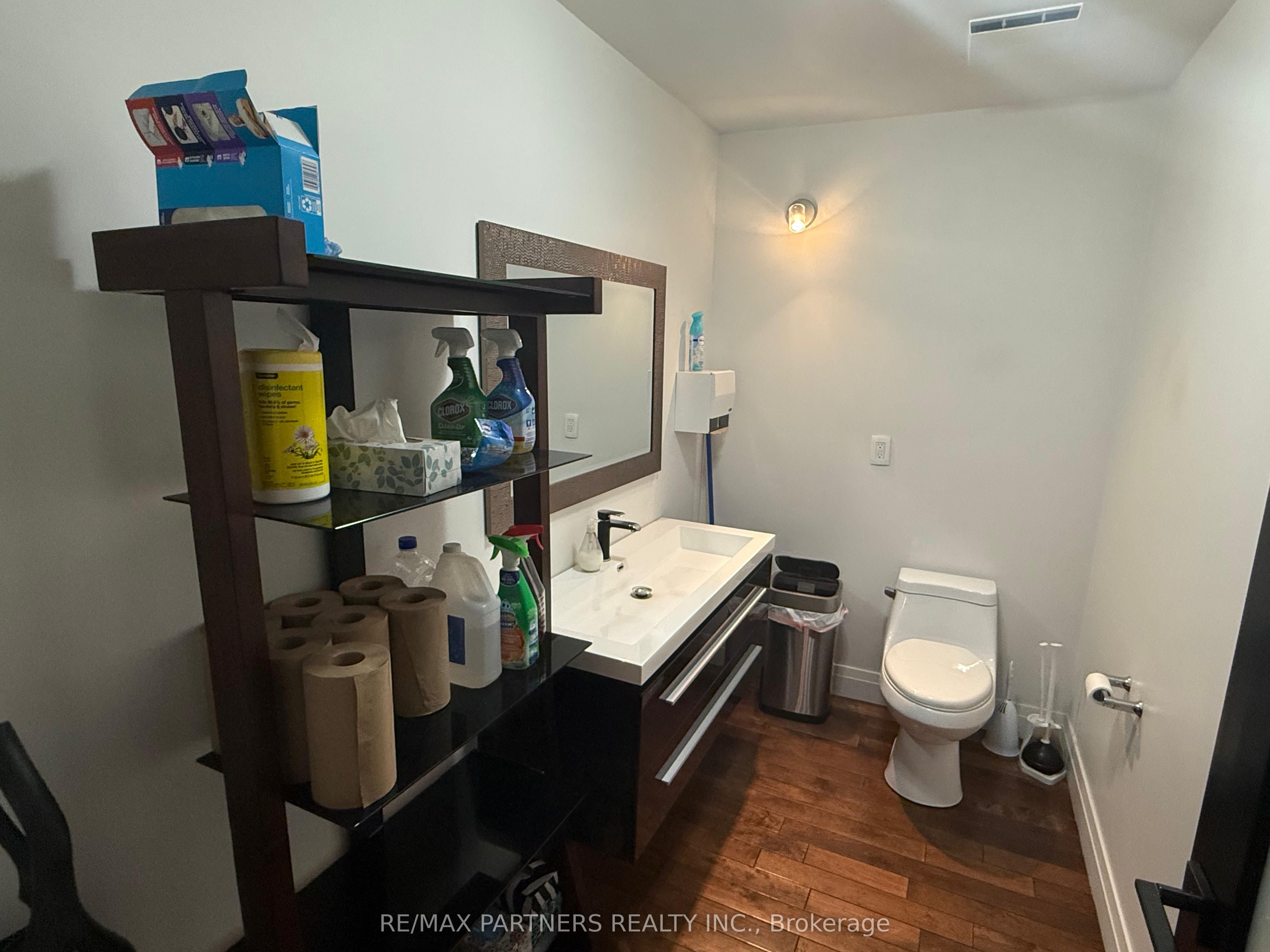 175 W Beaver Creek Rd Property Photo 6