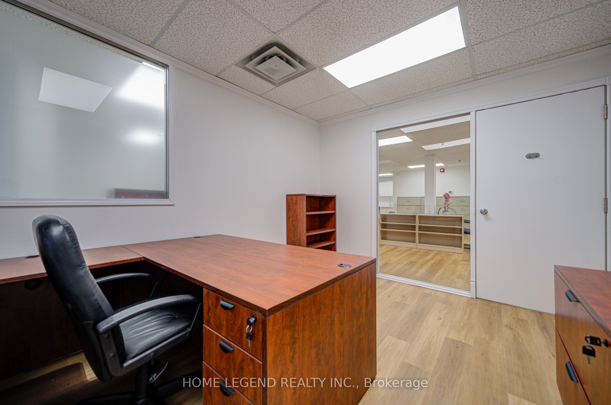 #101 - 335 Renfrew Drive Property Photo 6