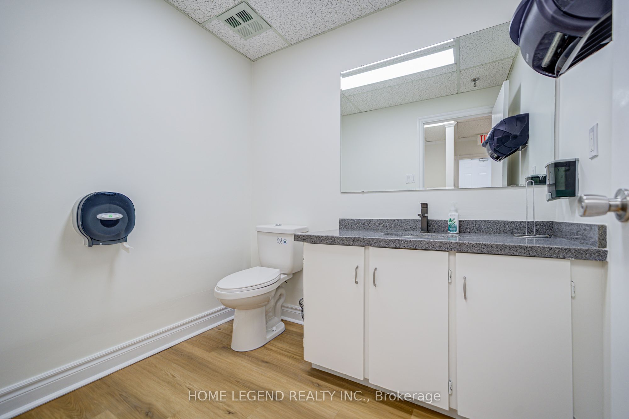 #101 - 335 Renfrew Drive Property Photo 17