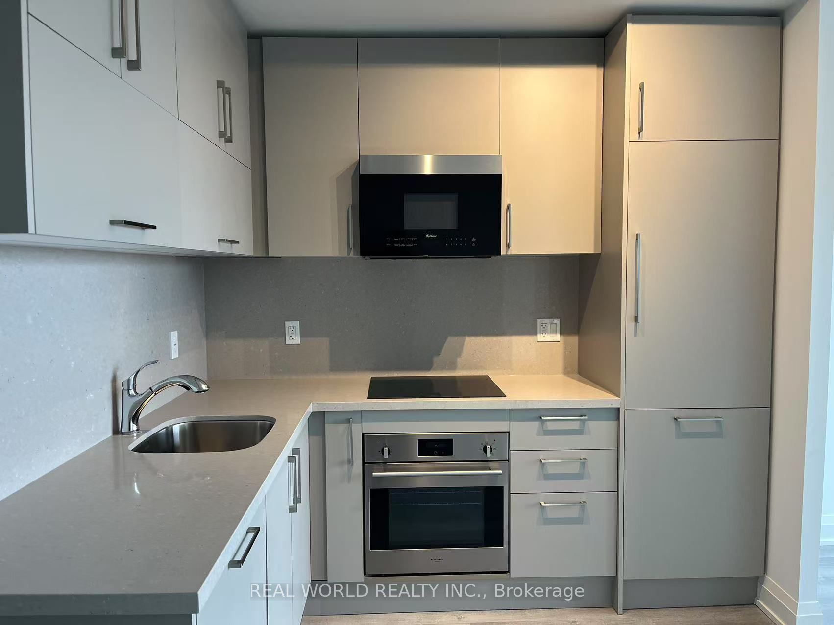#611 - 38 Andre De Grasse Street Property Photo 3