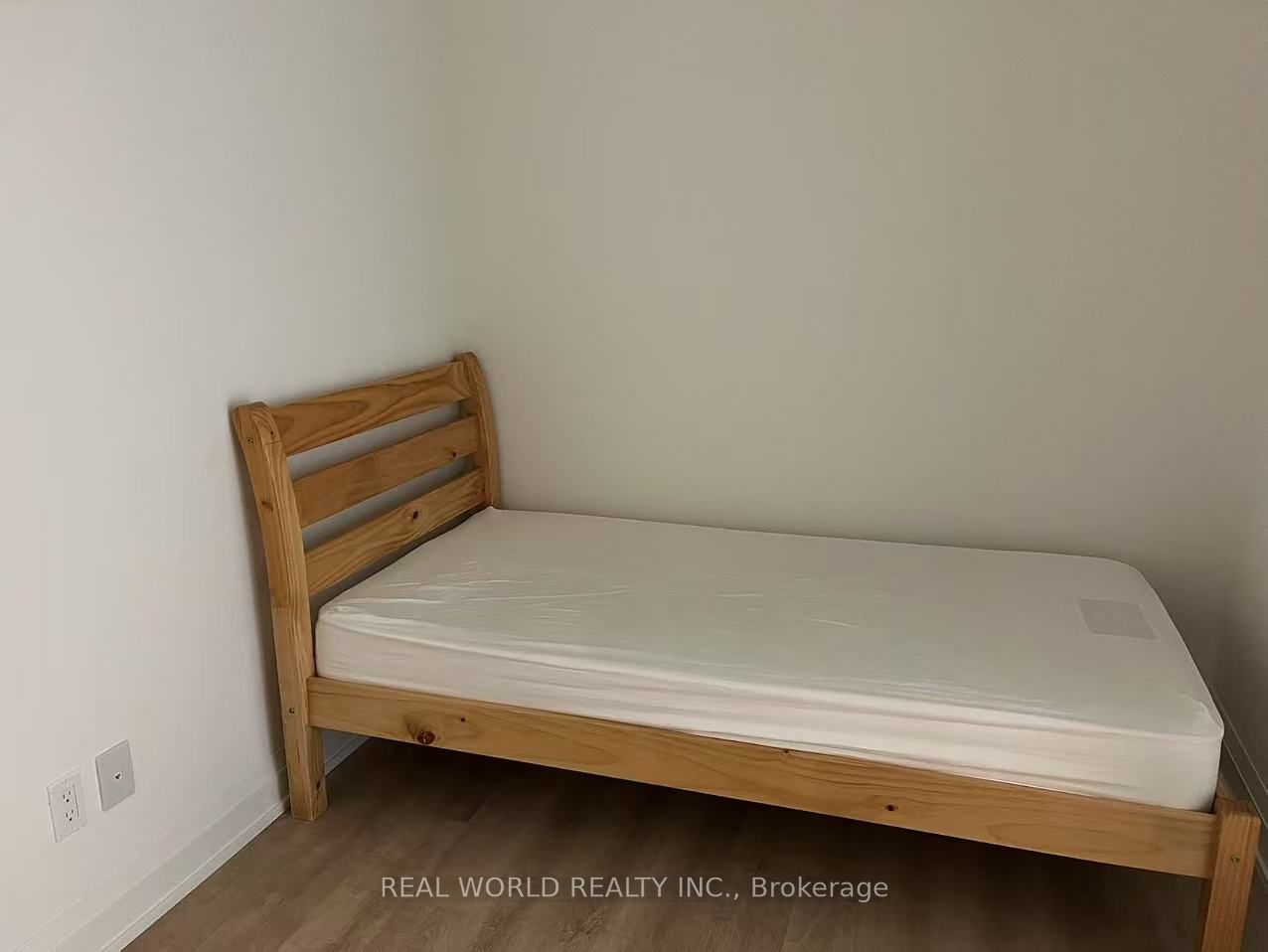 #611 - 38 Andre De Grasse Street Property Photo 12