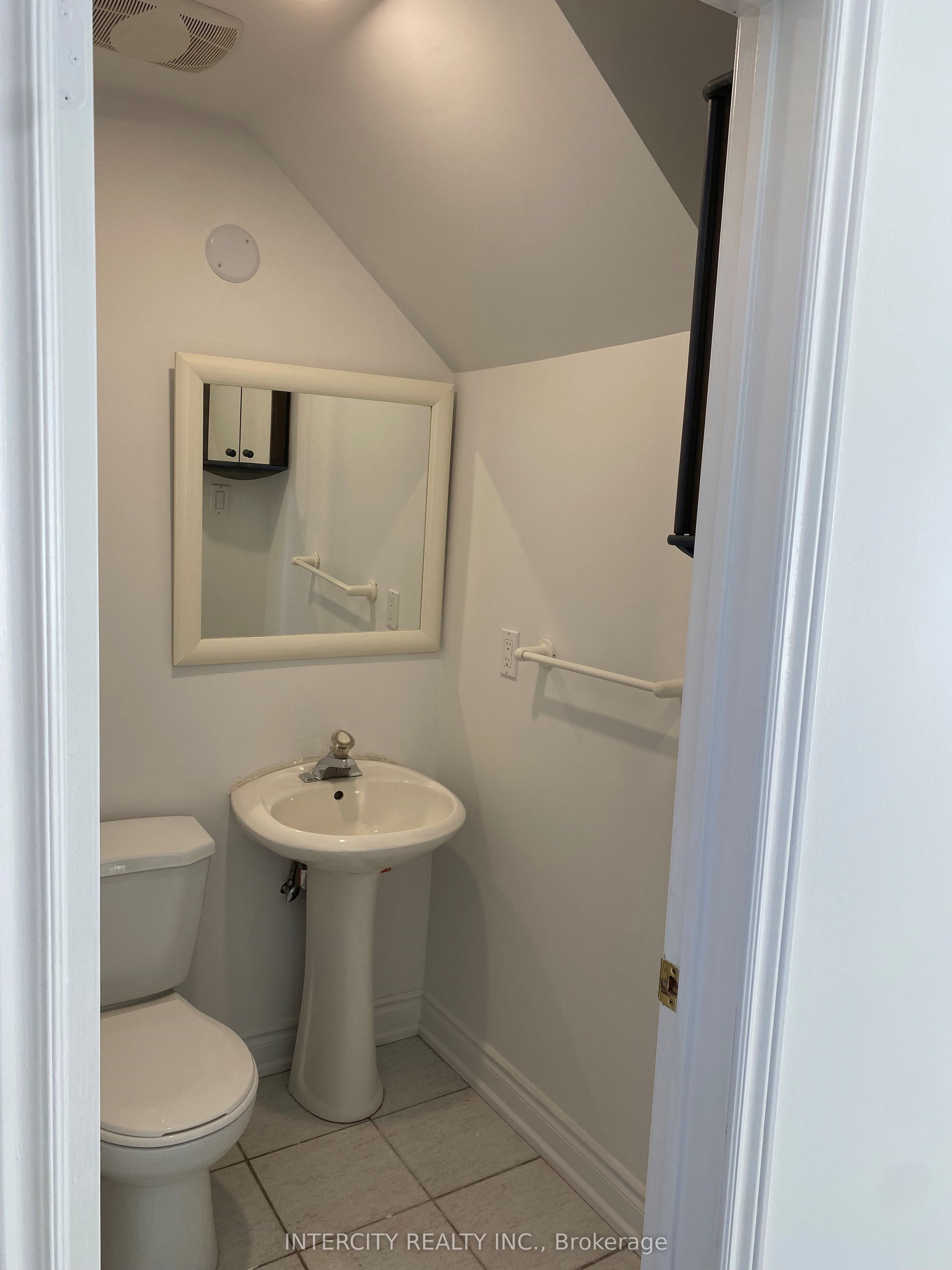 #34 - 665 Millway Avenue Property Photo 3