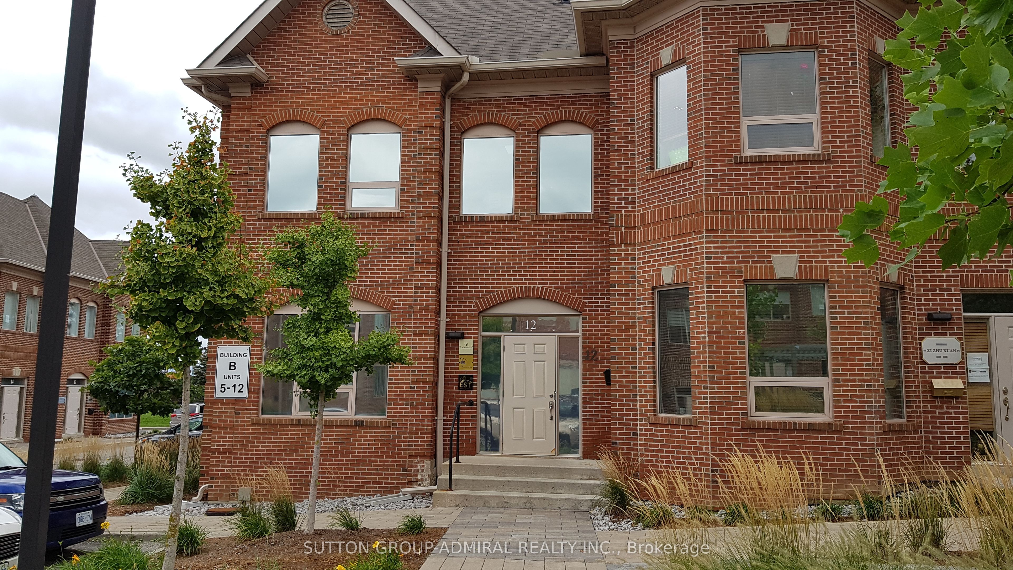 #12-202 - 30 Wertheim Court Property Photo 1