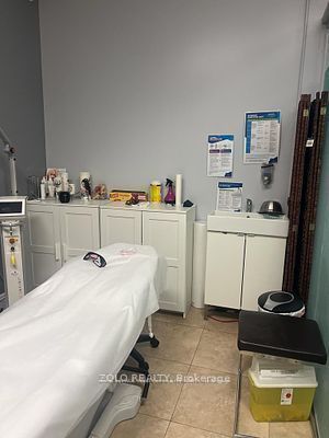 #214 - 7163 Yonge Street Property Photo 6