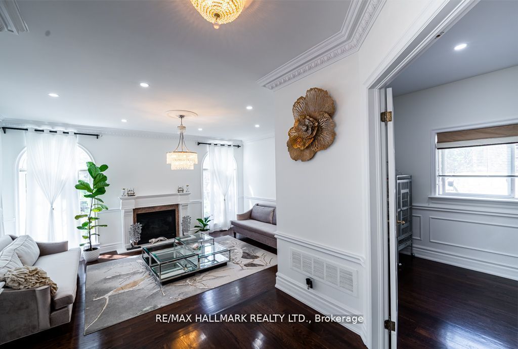 384 Kennedy Street Property Photo 6