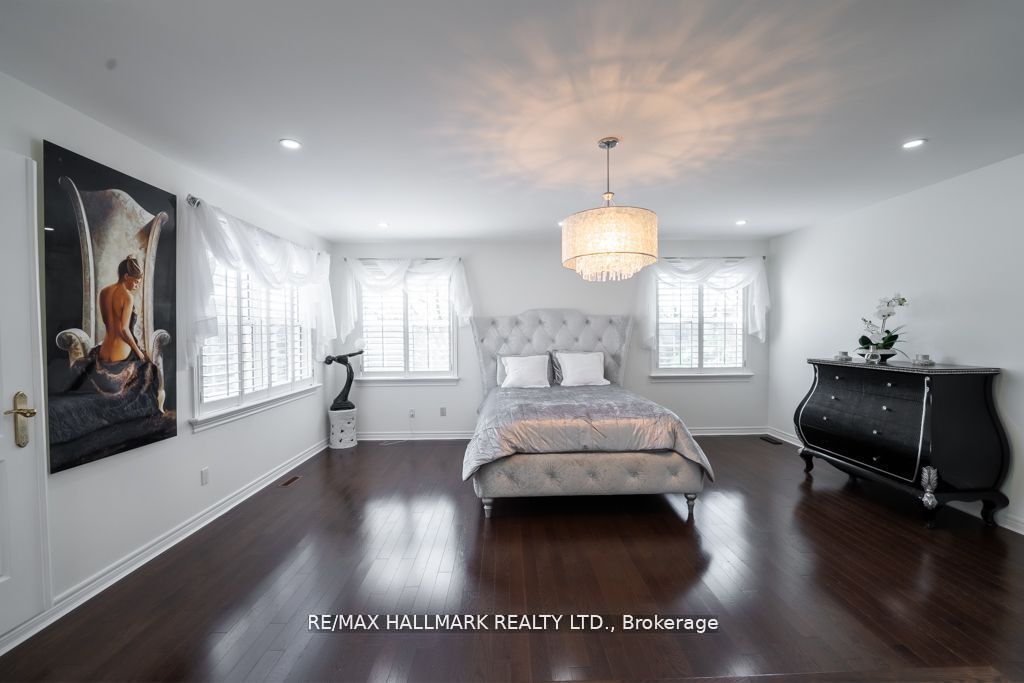 384 Kennedy Street Property Photo 13