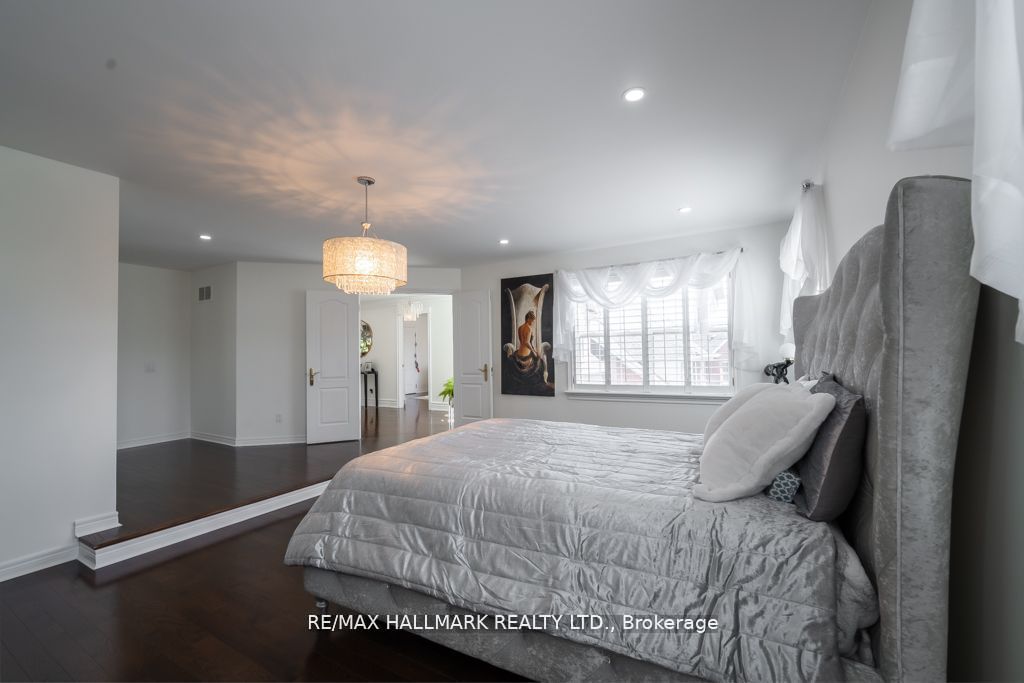 384 Kennedy Street Property Photo 18