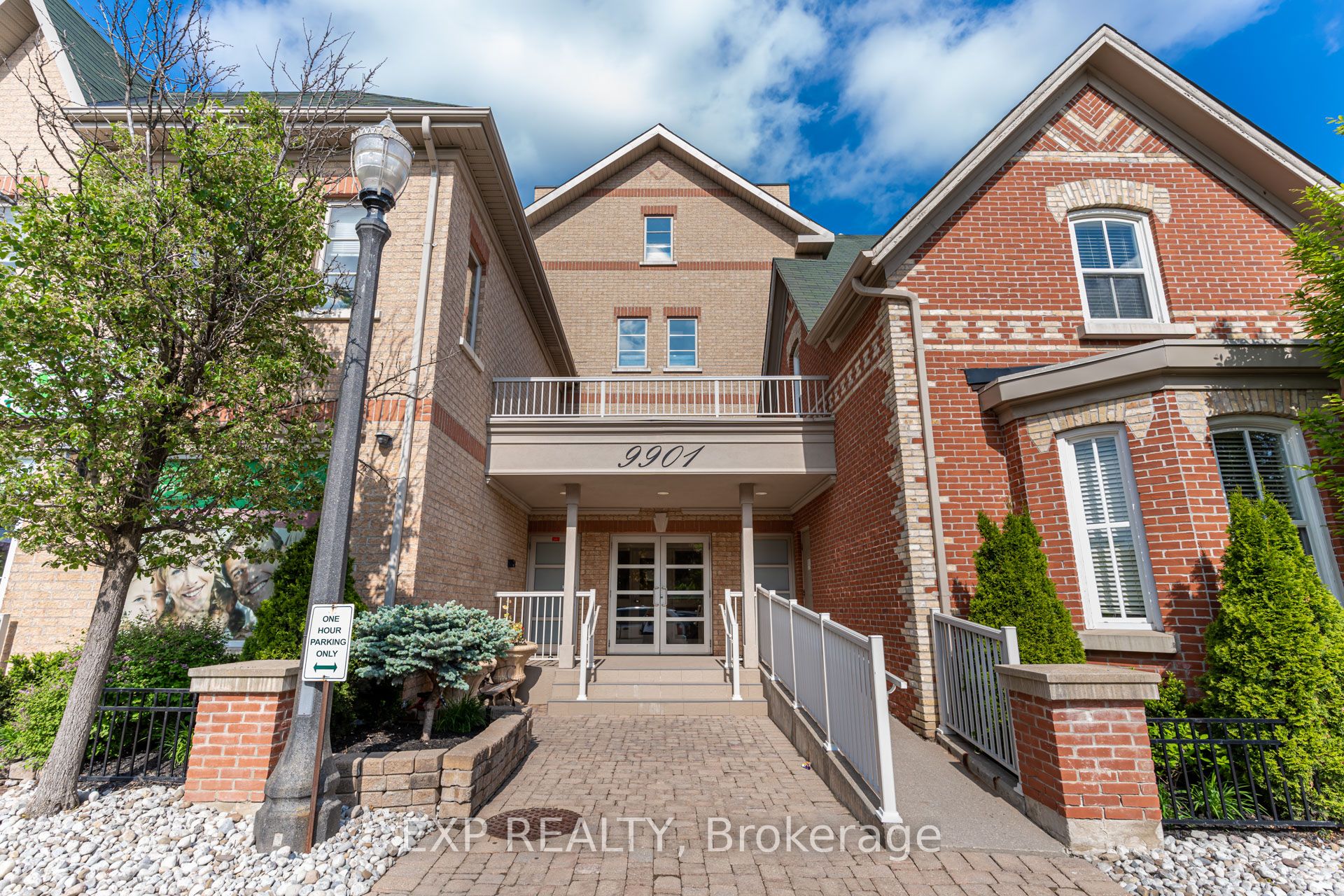 #108 - 9901 Keele Street Property Photo 1