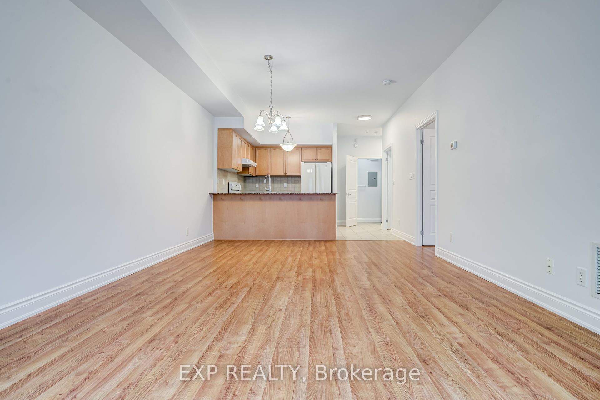 #108 - 9901 Keele Street Property Photo 7