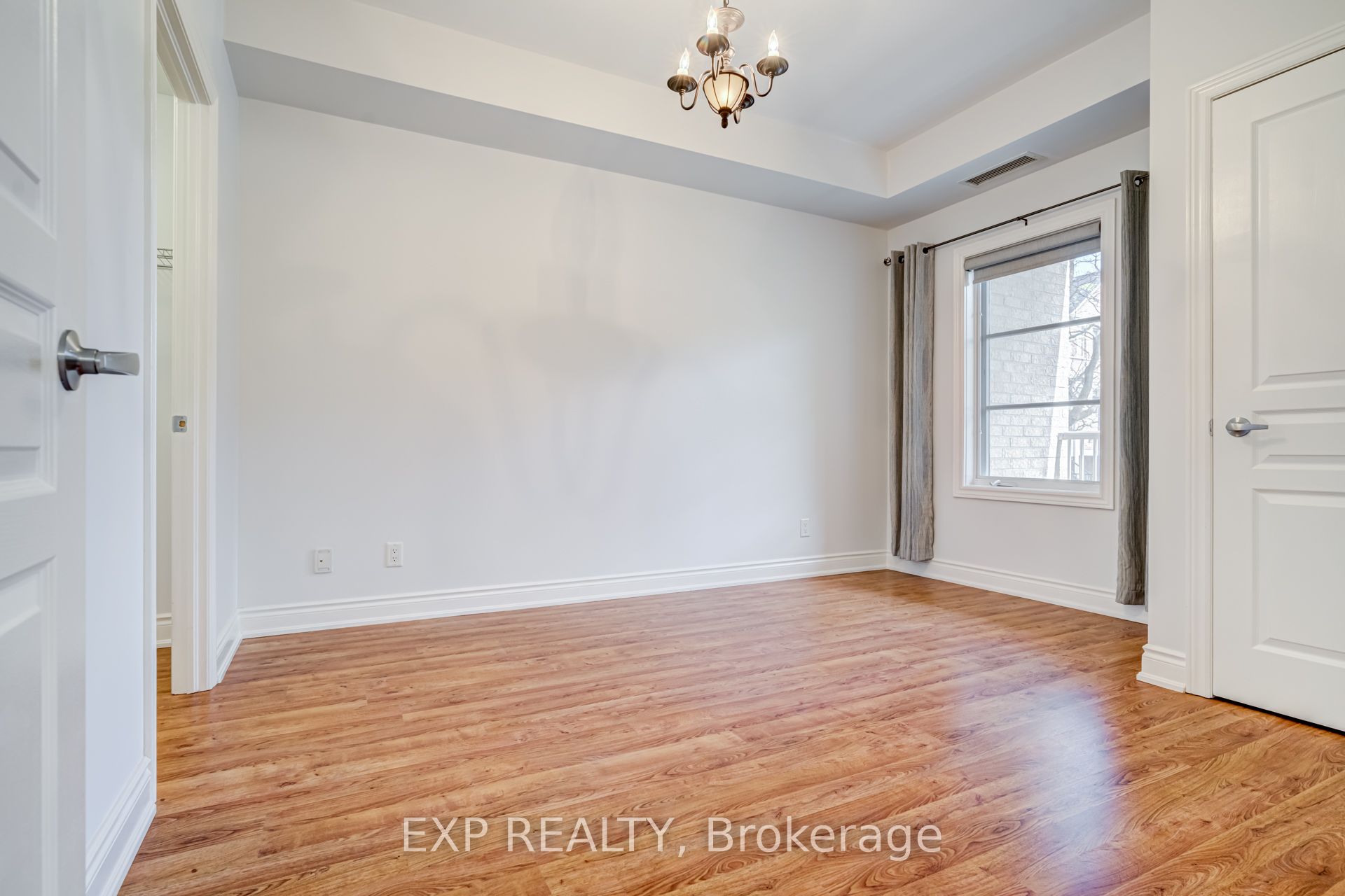 #108 - 9901 Keele Street Property Photo 9