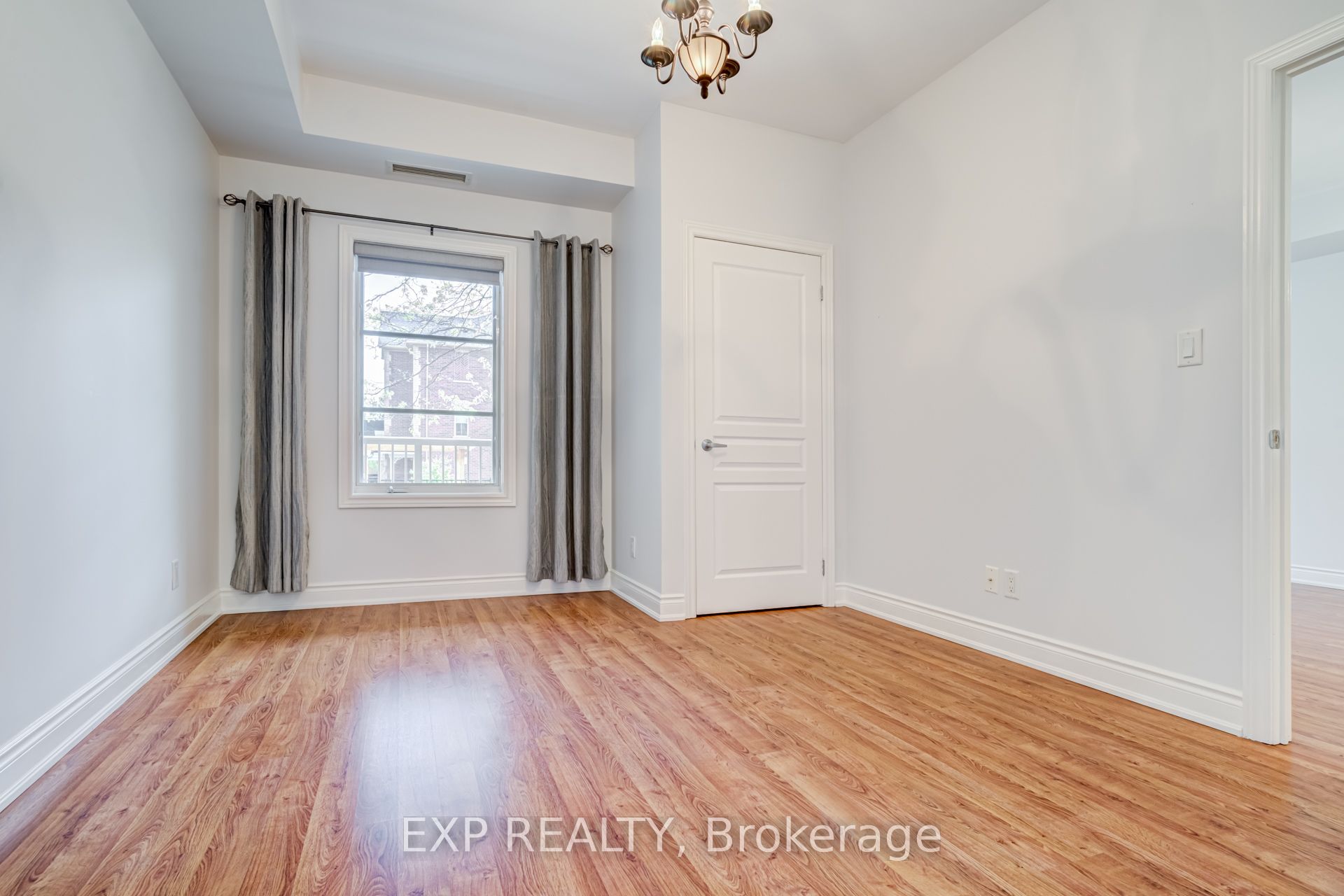 #108 - 9901 Keele Street Property Photo 11