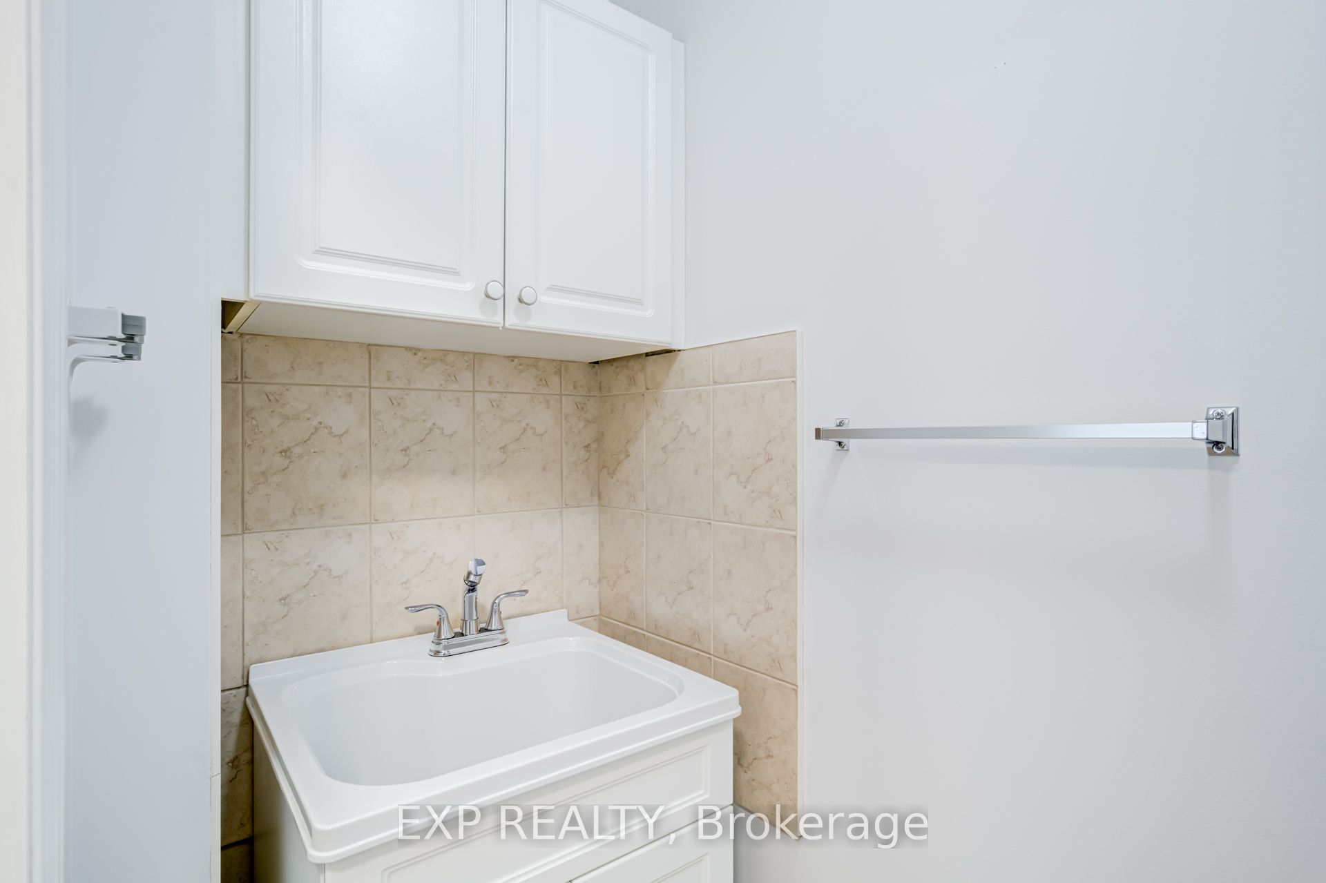 #108 - 9901 Keele Street Property Photo 15