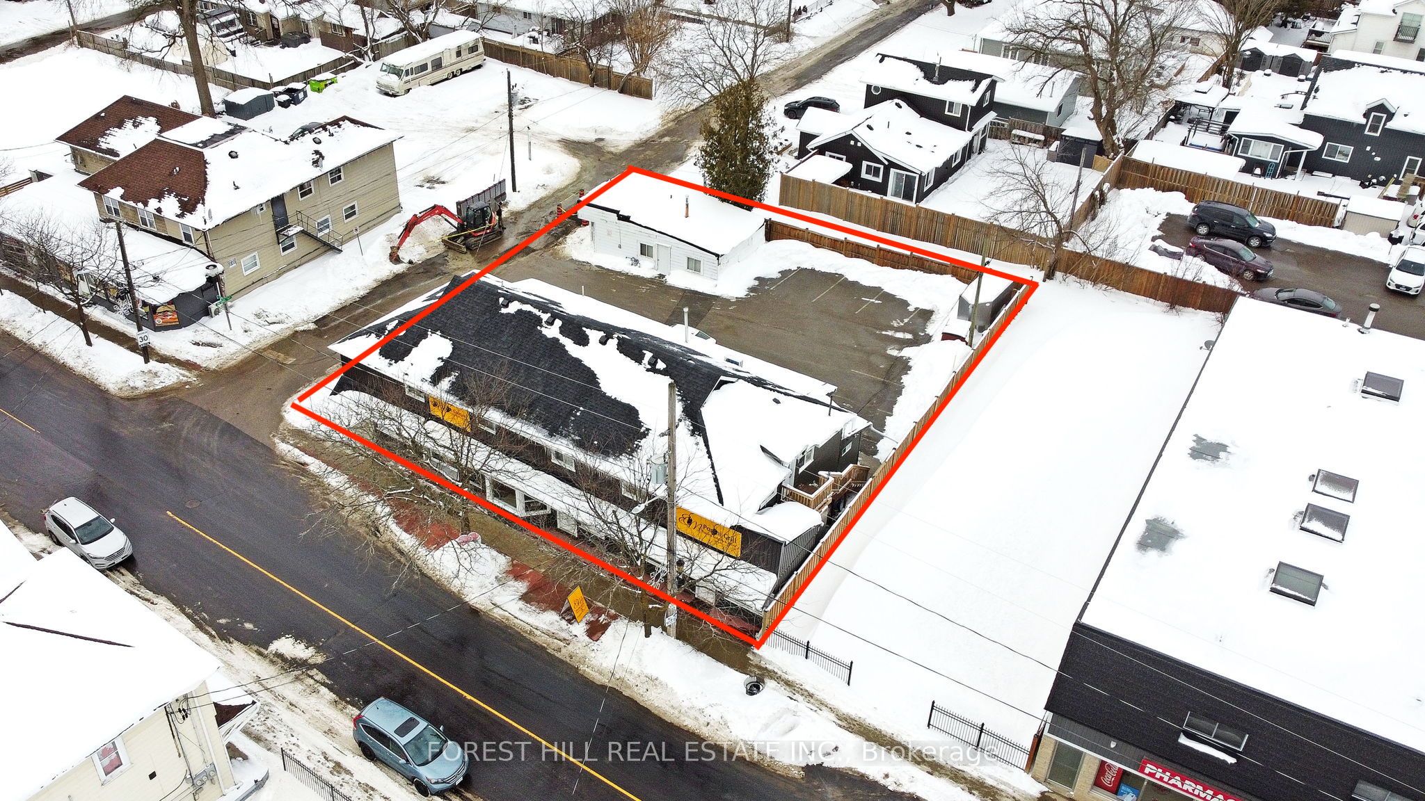 930 Lake Drive Property Photo 3