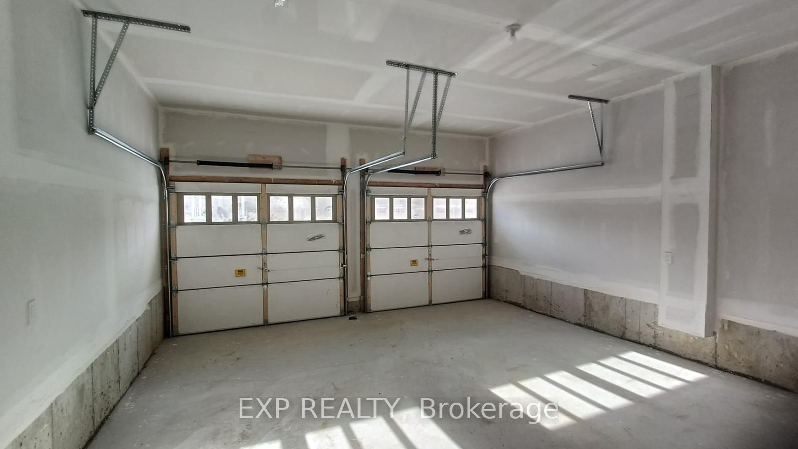 4 Grieve Street Property Photo 6