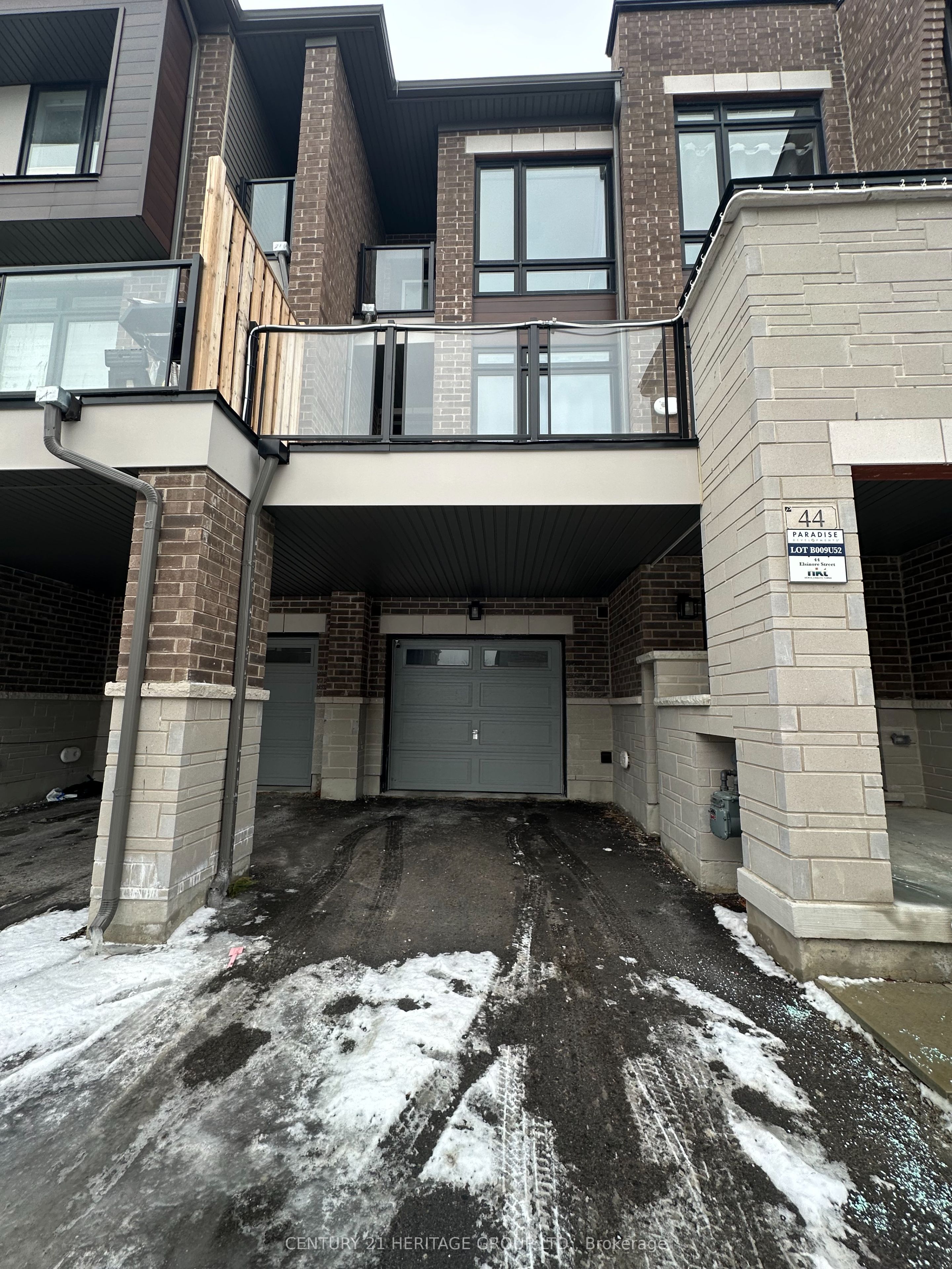44 Elsinore Street Property Photo 1