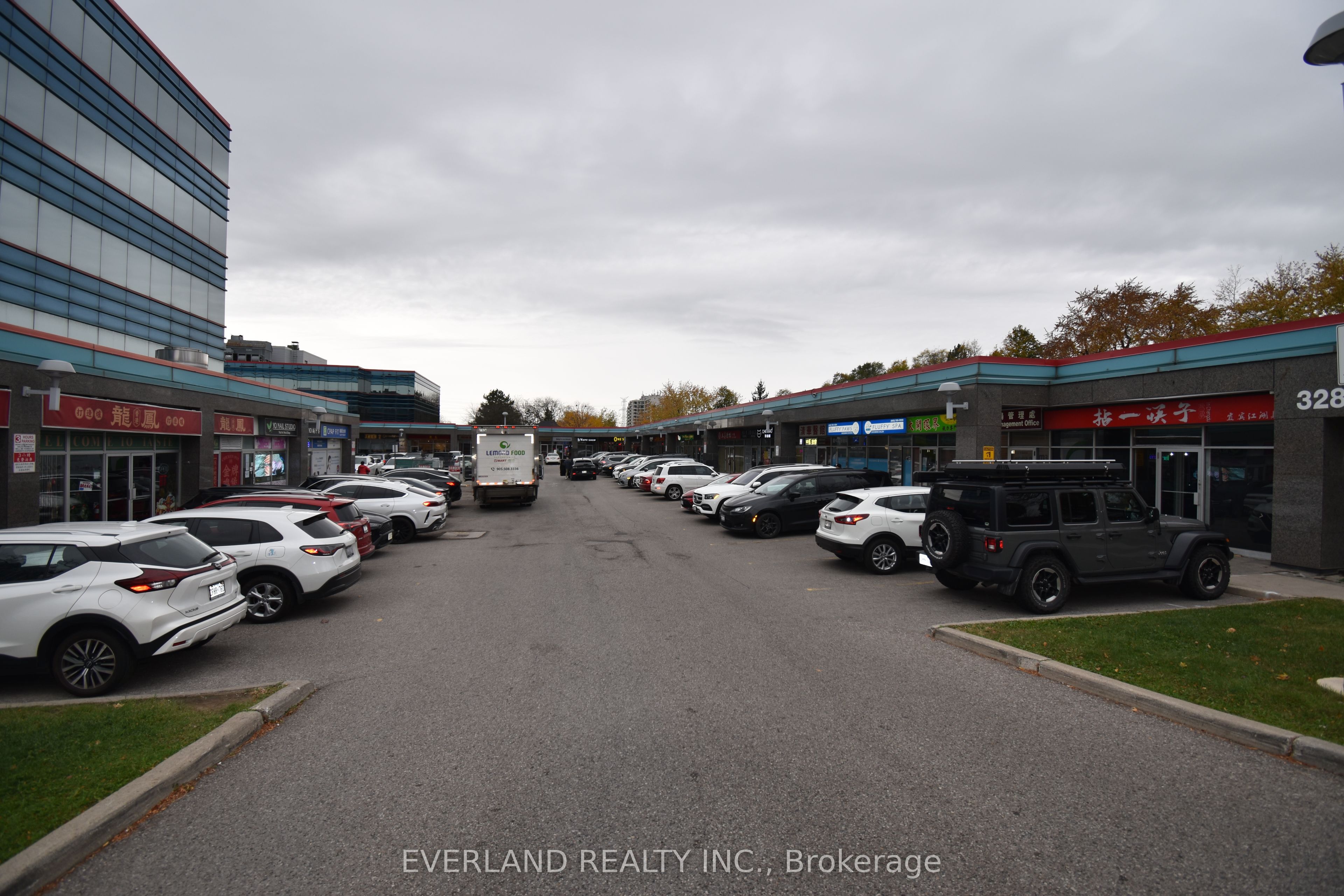 #12-14 - 328 Highway 7 Avenue Property Photo 4