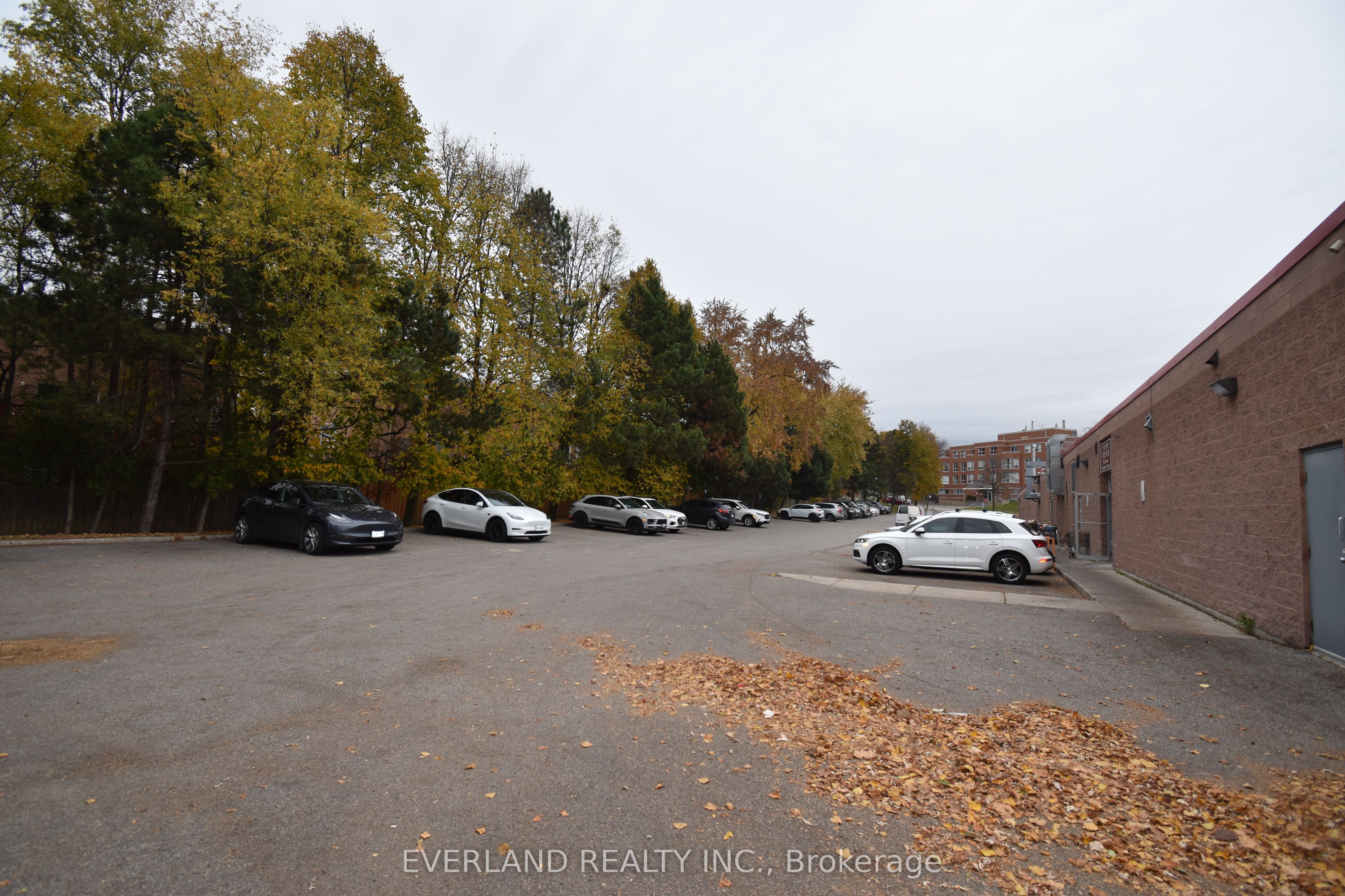 #12-14 - 328 Highway 7 Avenue Property Photo 12