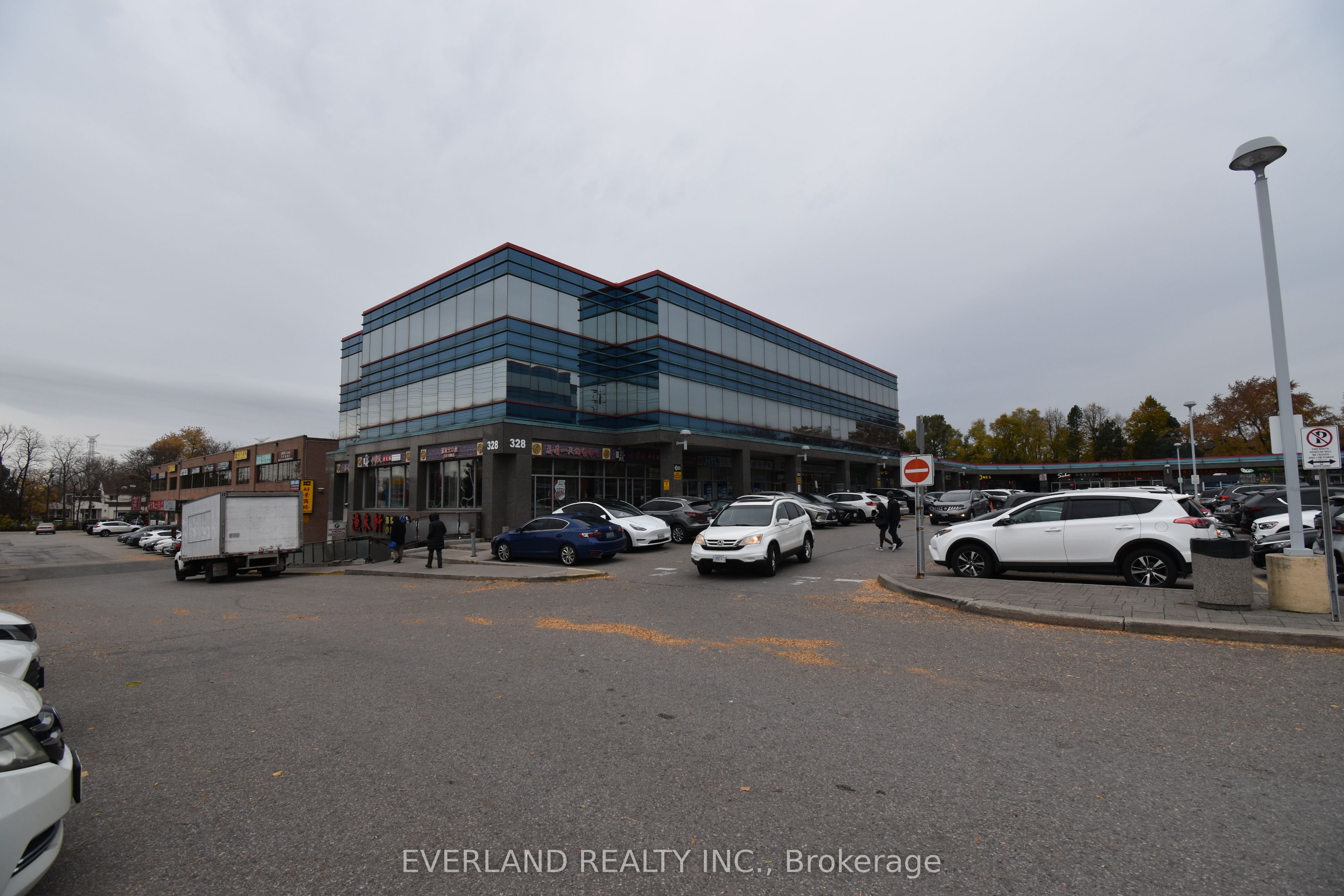 #12-14 - 328 Highway 7 Avenue Property Photo 17