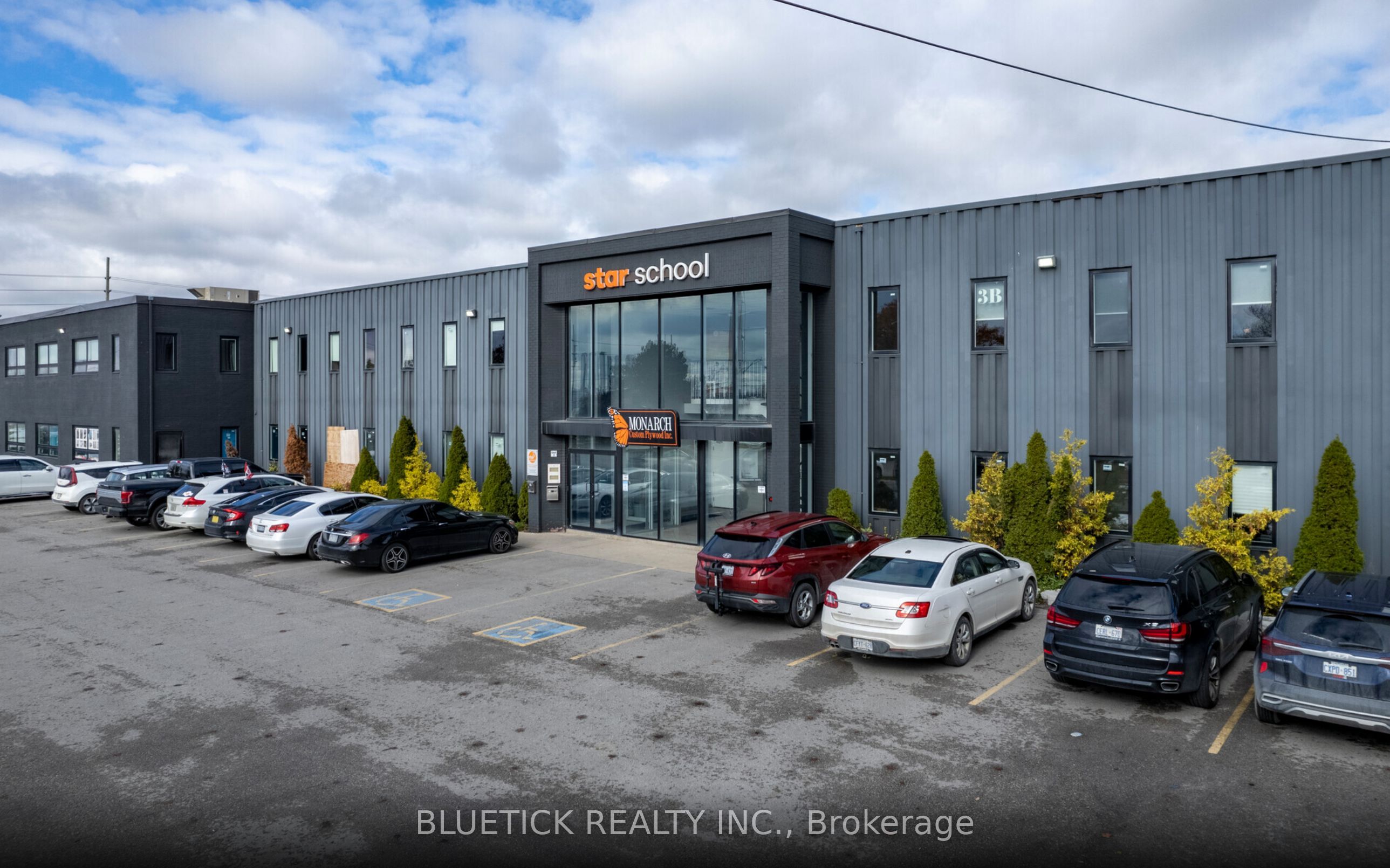 #2a - 8301 Keele Street Property Photo 2
