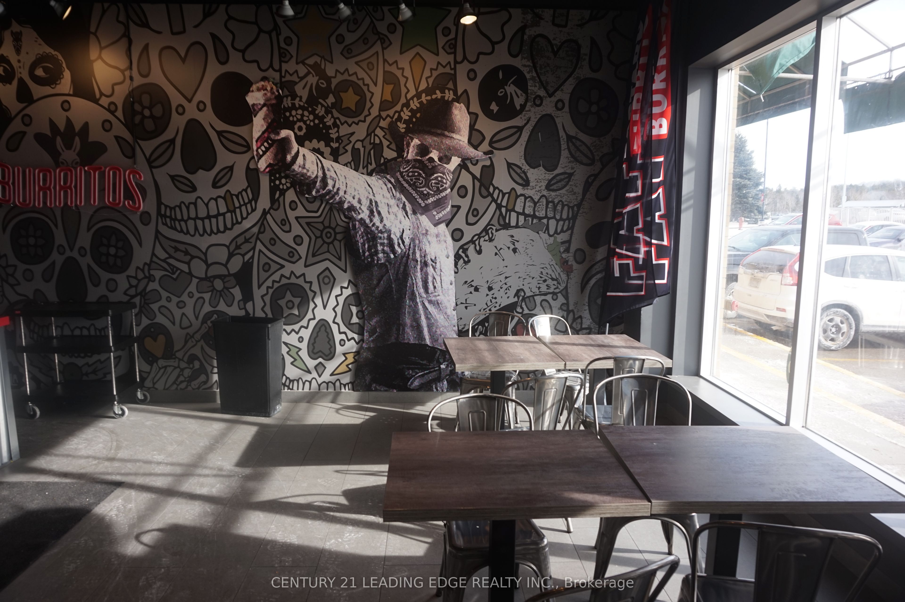 #5 - 307 Toronto Street Property Photo 6