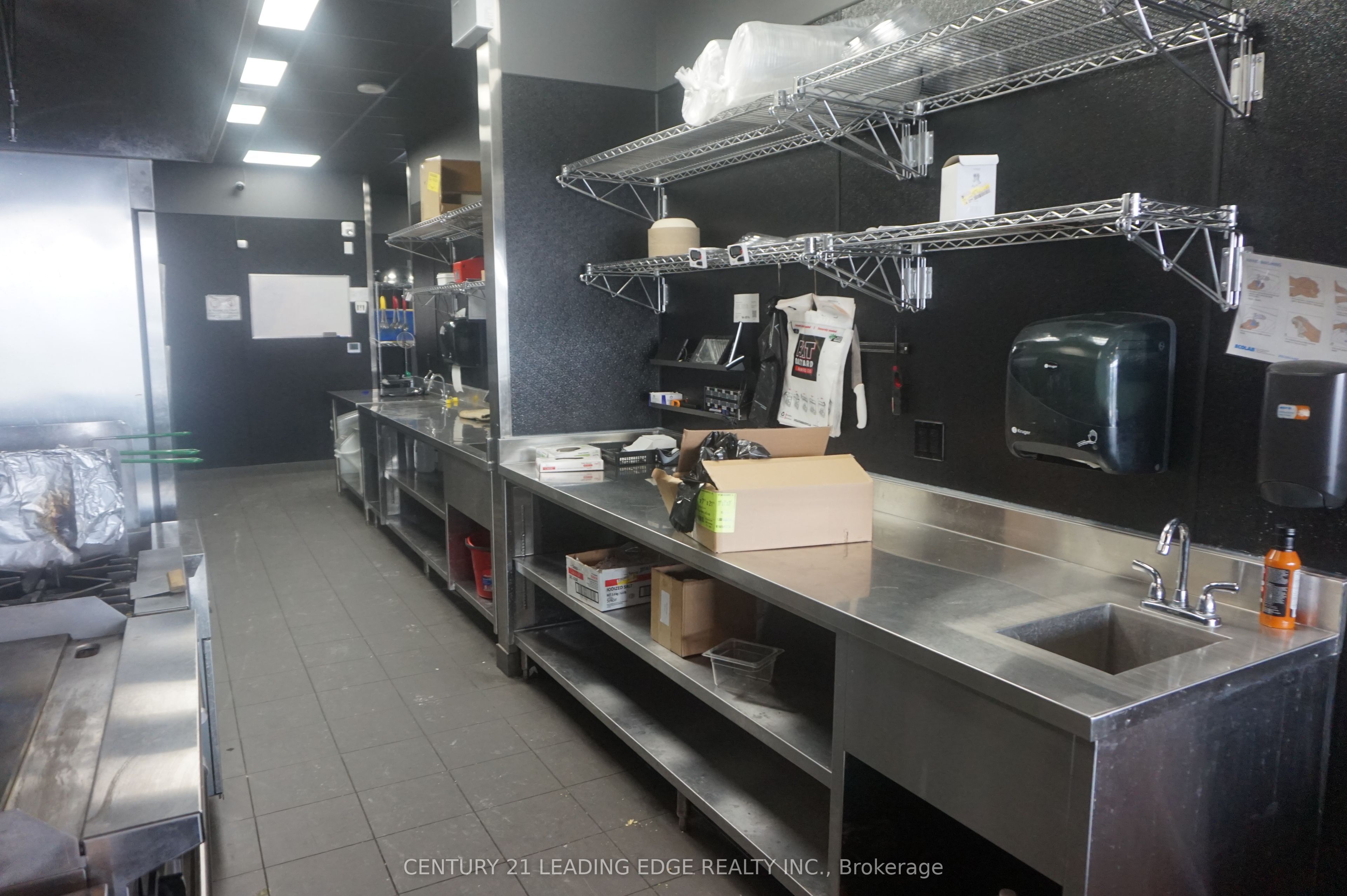 #5 - 307 Toronto Street Property Photo 11