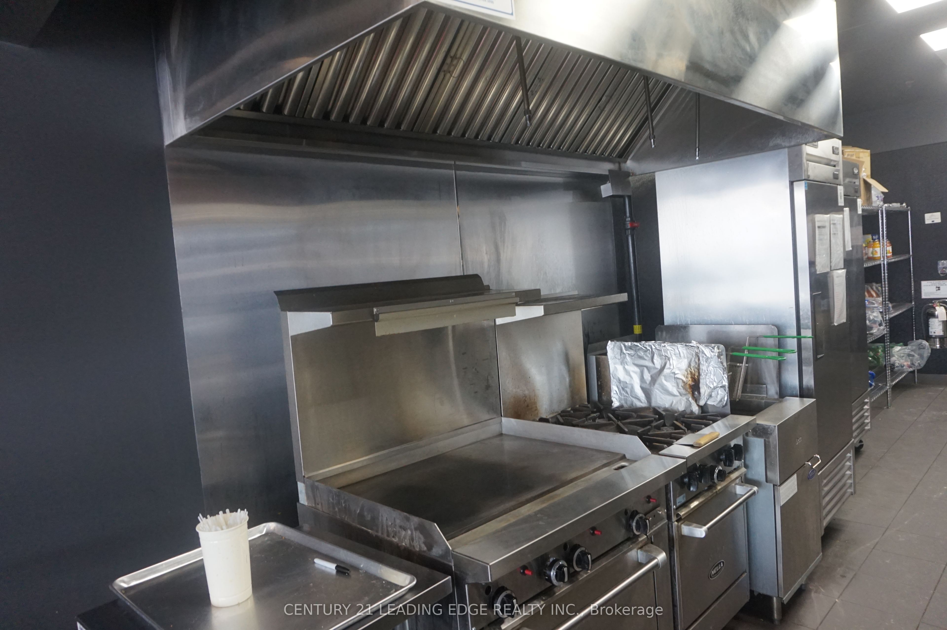 #5 - 307 Toronto Street Property Photo 13