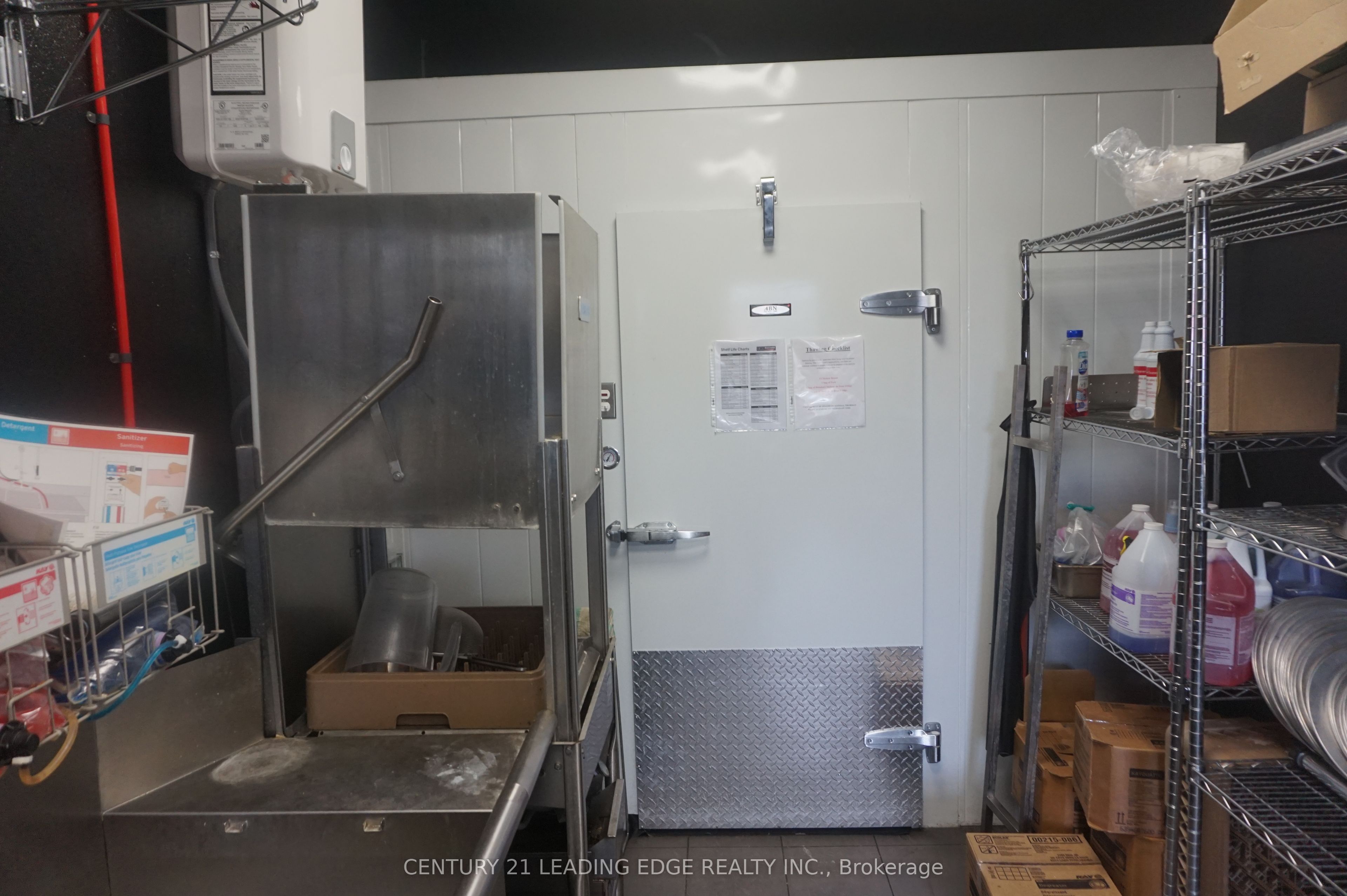 #5 - 307 Toronto Street Property Photo 17