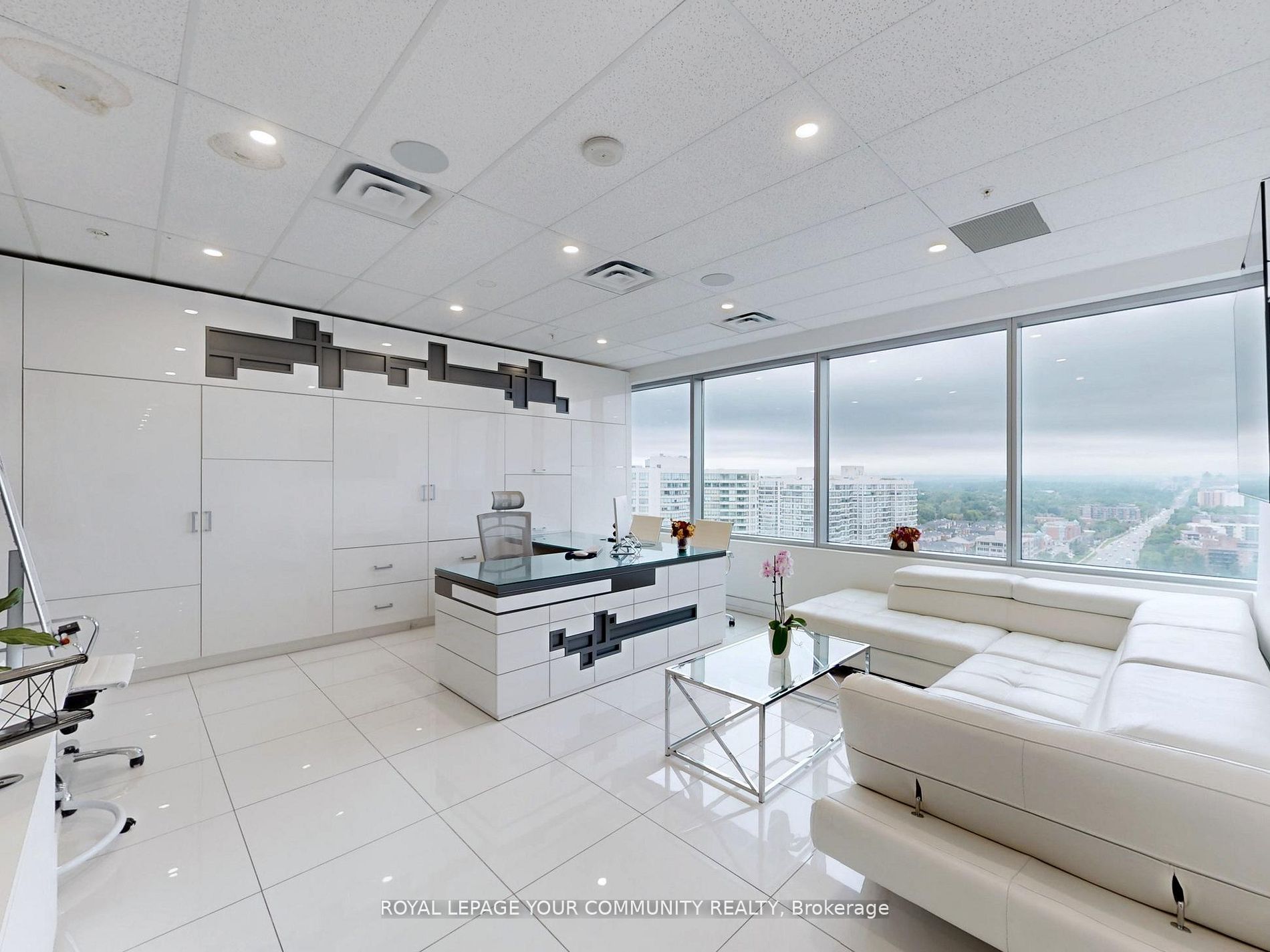 #1101** - 7191 Yonge Street Property Photo 6