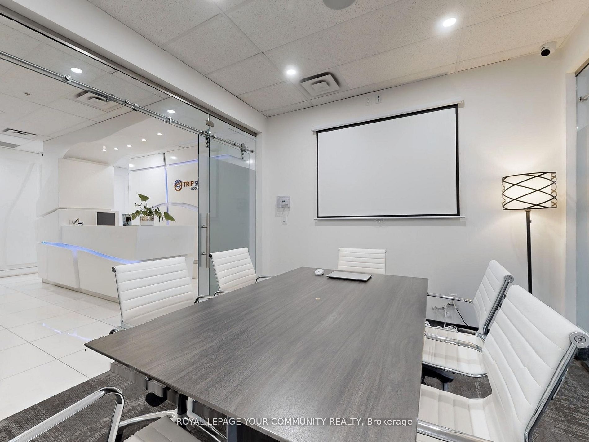 #1101** - 7191 Yonge Street Property Photo 18