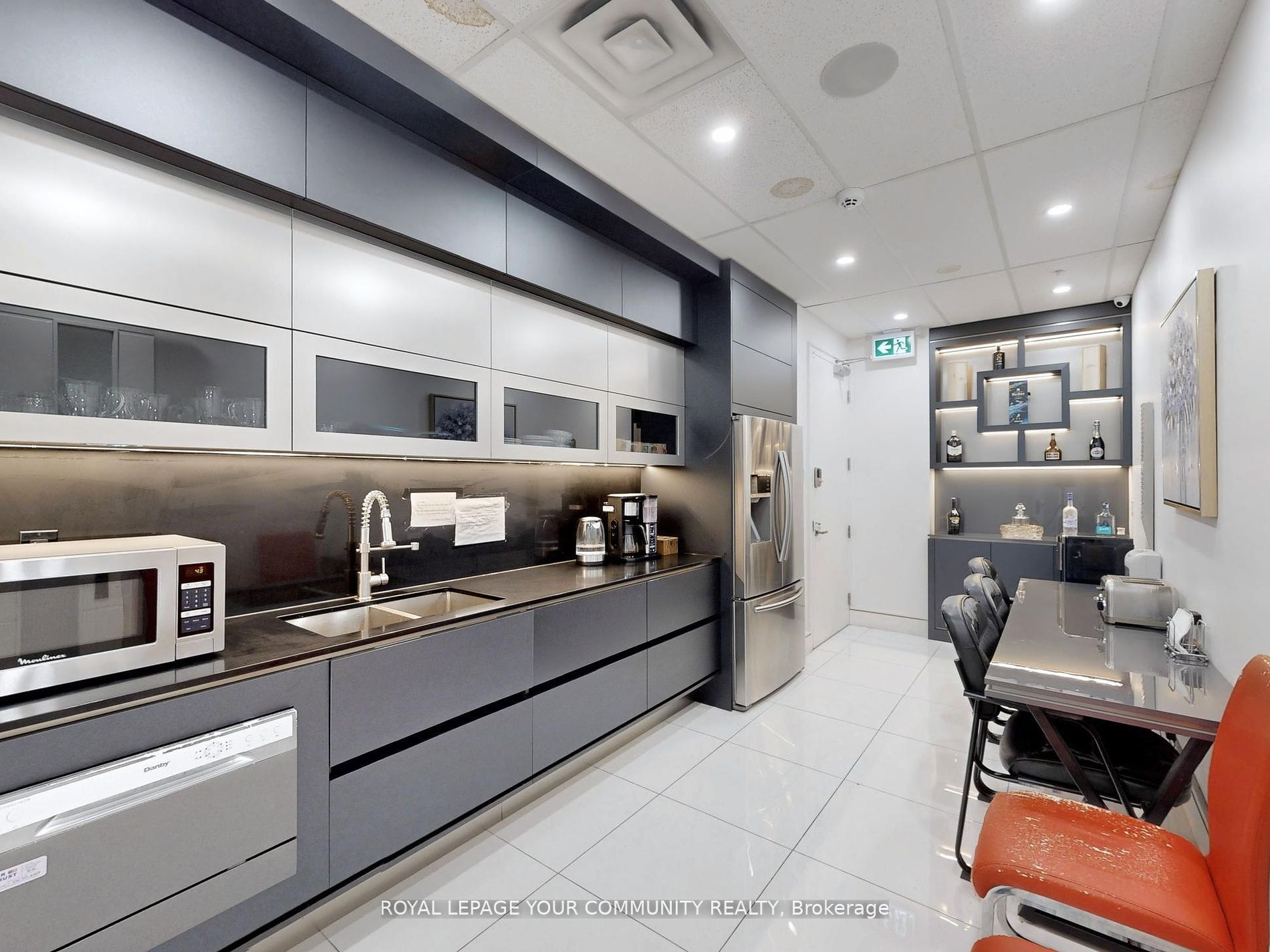 #1101** - 7191 Yonge Street Property Photo 20