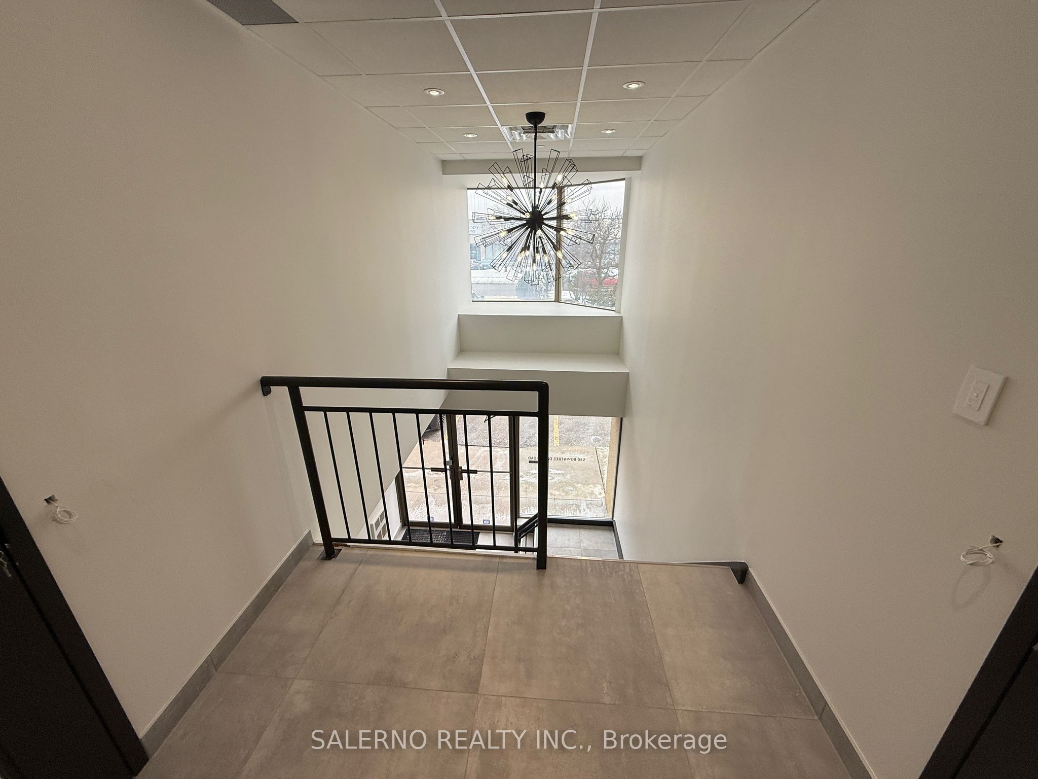 #1 Upper - 530 Rowntree Dairy Road Property Photo 4