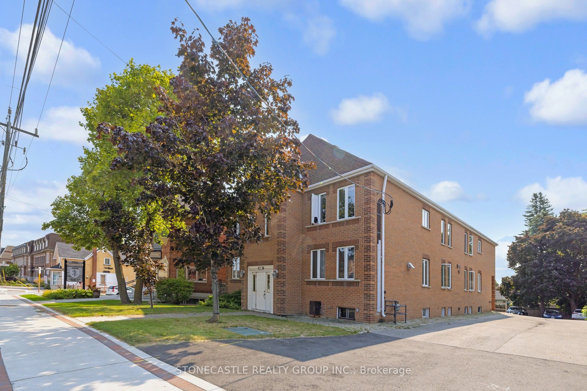 2311 Major Mackenzie Drive Property Photo 1
