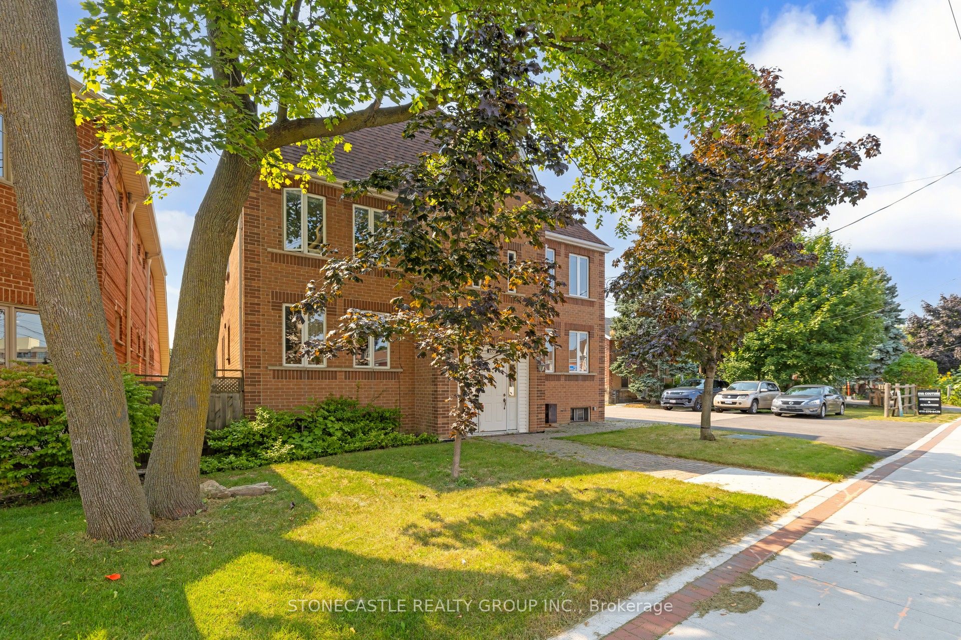 2311 Major Mackenzie Drive Property Photo 3