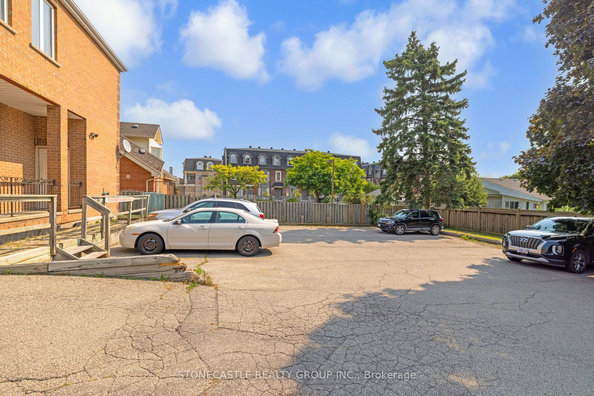2311 Major Mackenzie Drive Property Photo 6