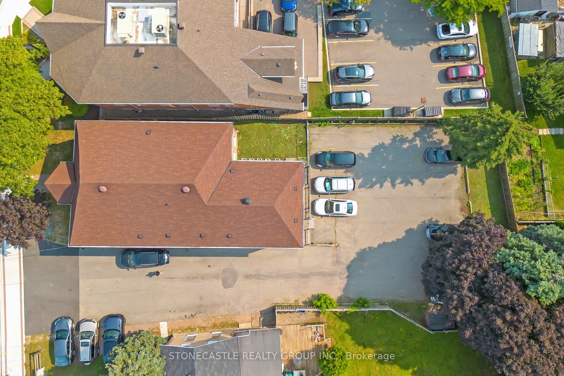 2311 Major Mackenzie Drive Property Photo 8
