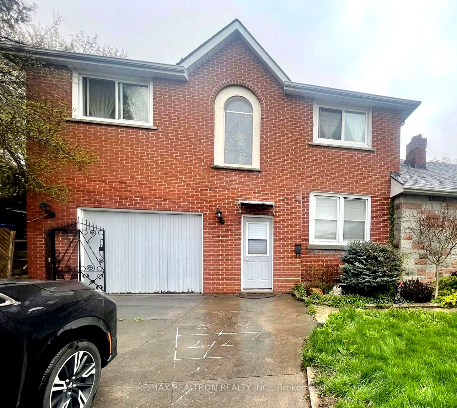 2430 King Rd Property Photo
