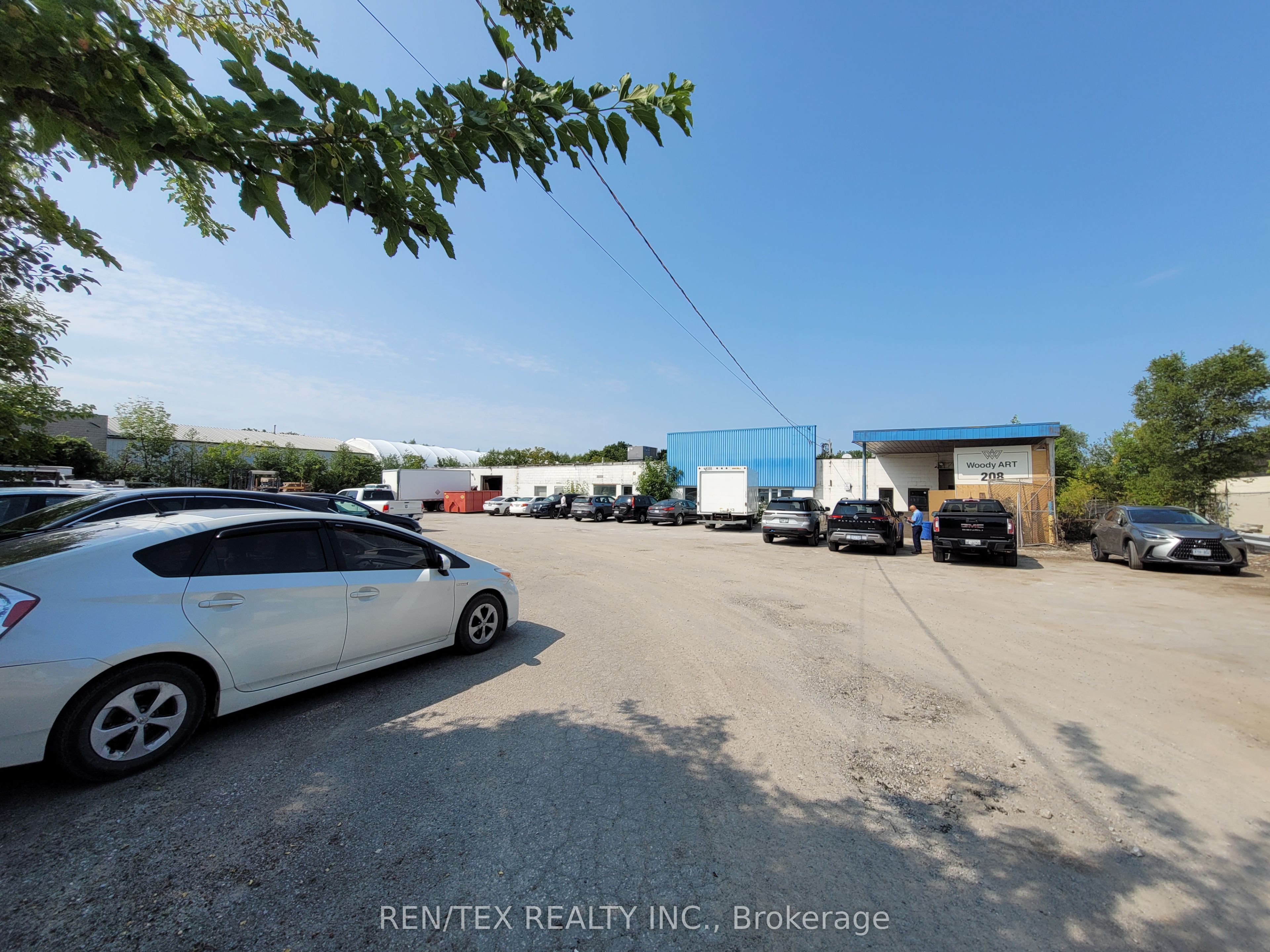 208 Newkirk Road Property Photo 2