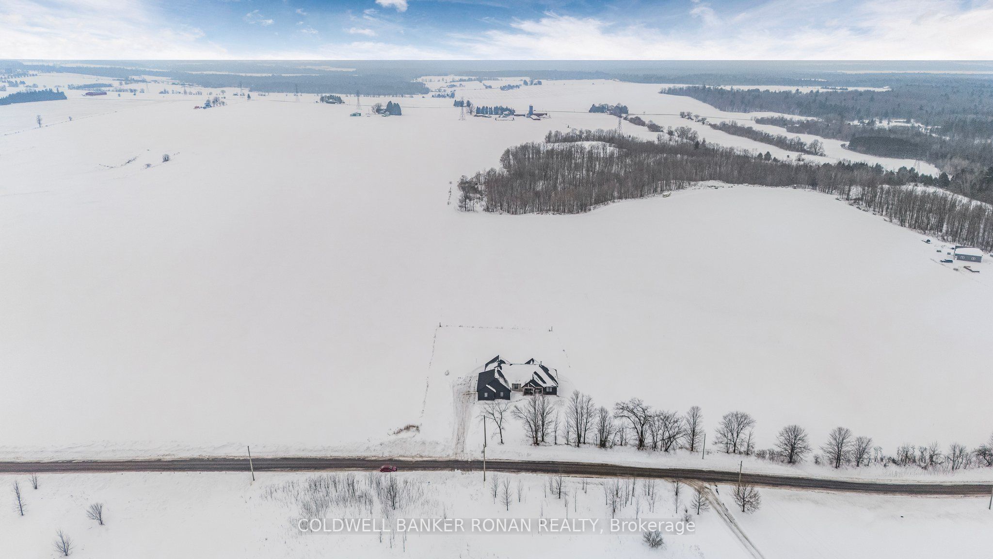 6576 3rd Line Property Photo 2