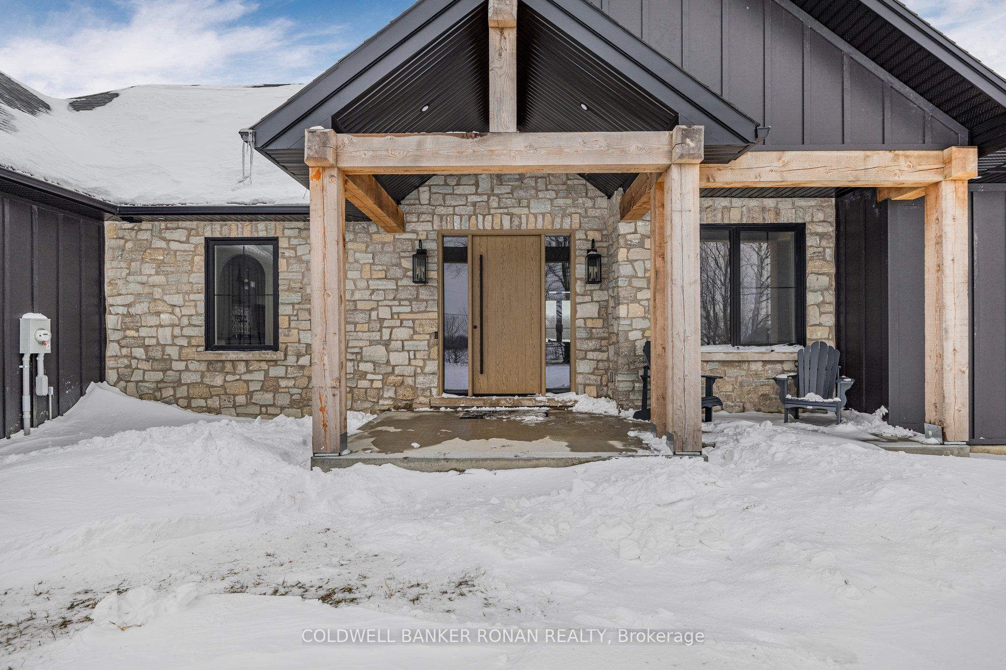 6576 3rd Line Property Photo 4