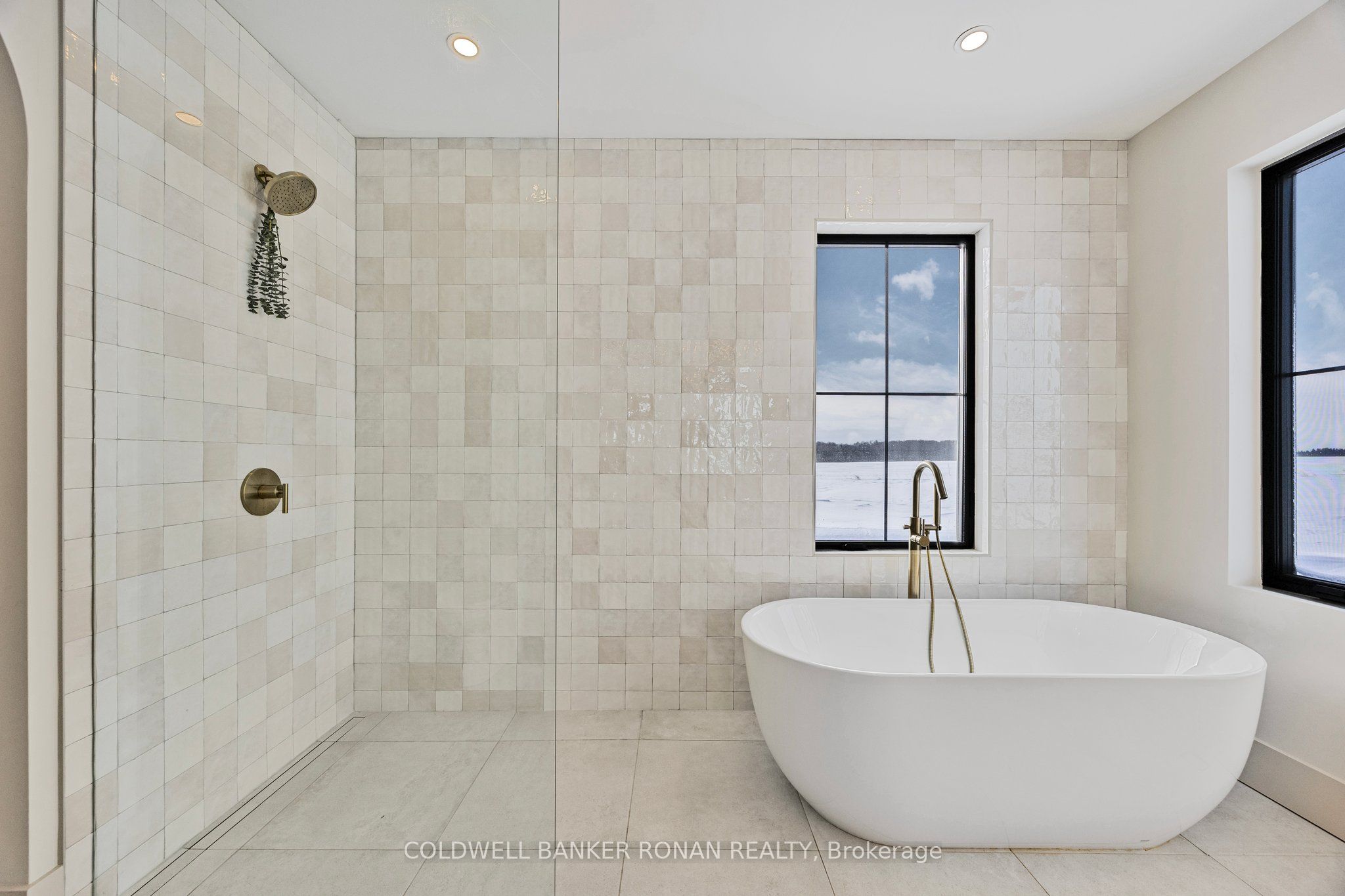 6576 3rd Line Property Photo 23