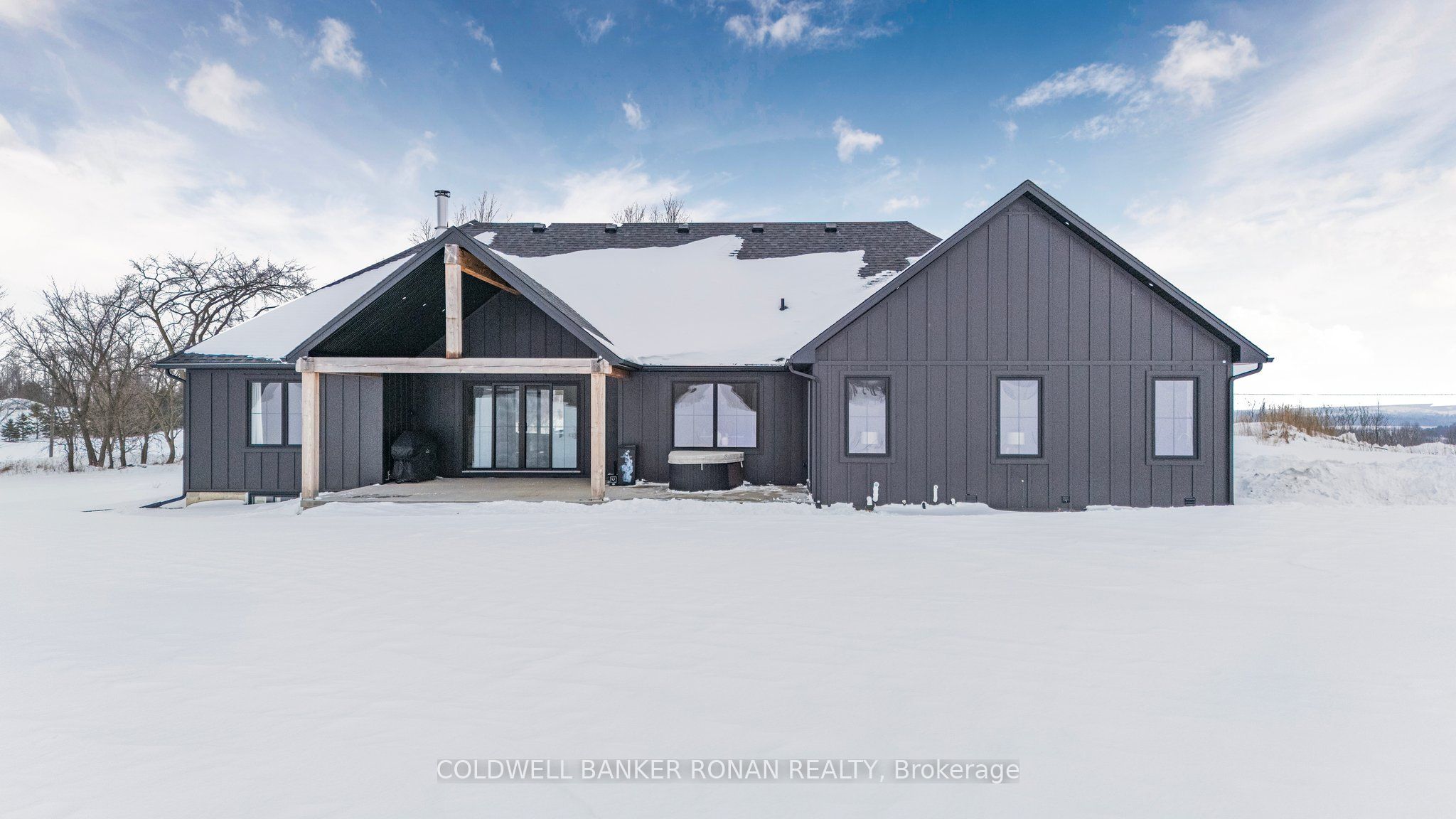 6576 3rd Line Property Photo 40