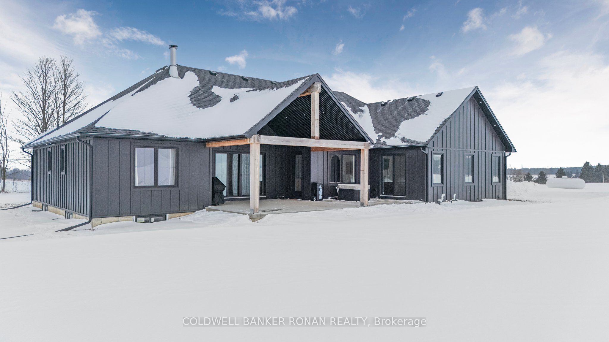 6576 3rd Line Property Photo 41