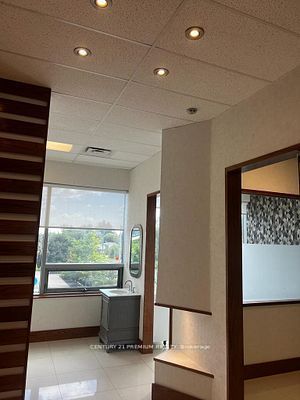 #208 - 7163 Yonge Street Property Photo 6