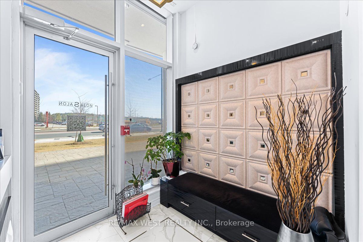 #a8 - 9610 Yonge Street Property Photo 13