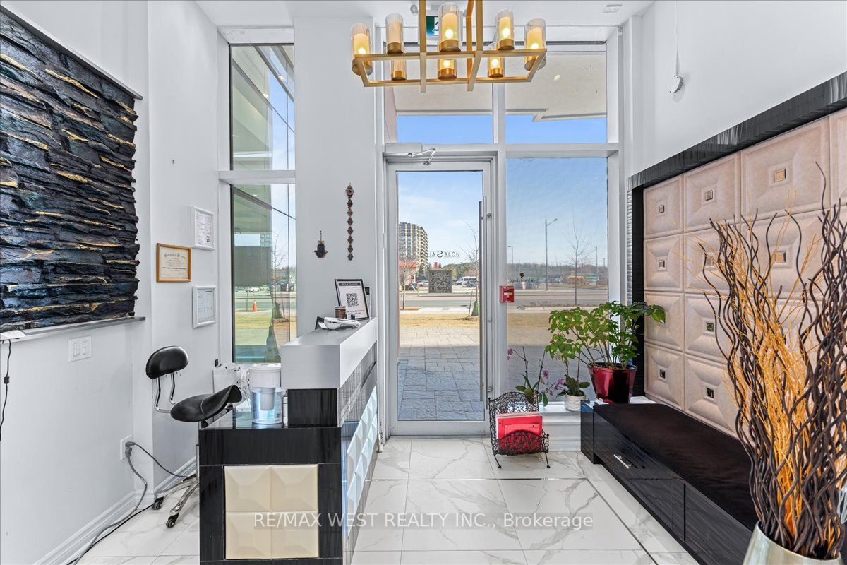#a8 - 9610 Yonge Street Property Photo 15