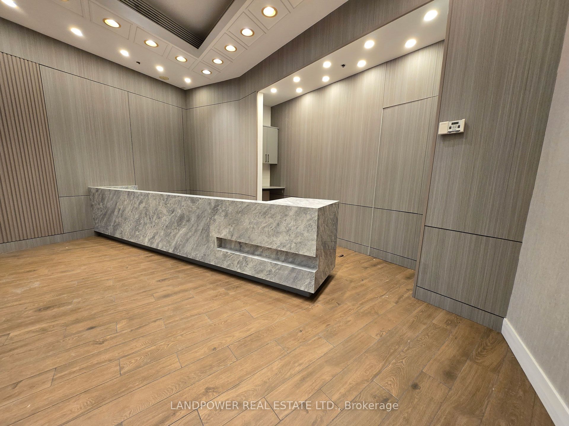#75 - 3255 Highway 7 Property Photo 3