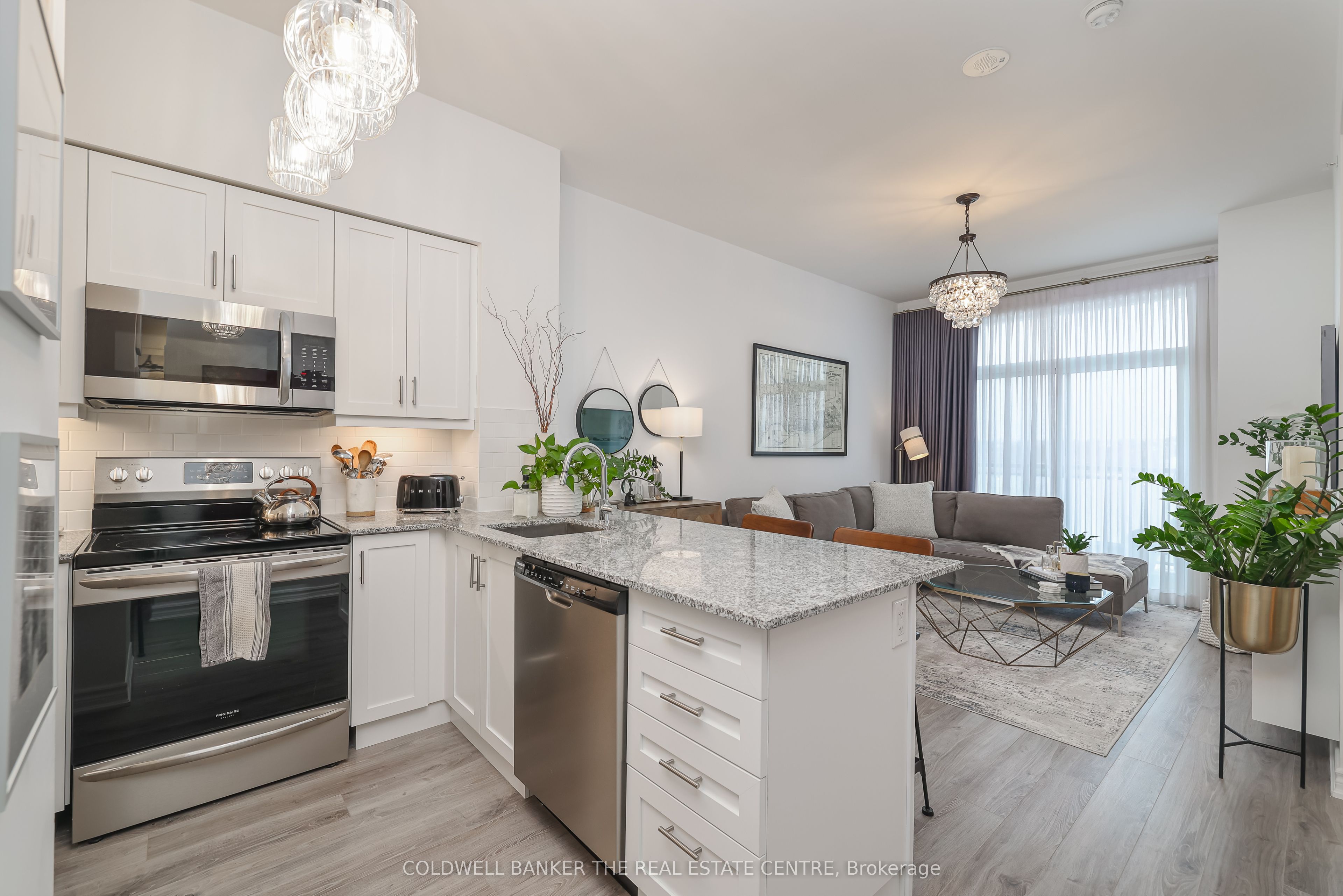 #723 - 11611 Yonge Street Property Photo 5